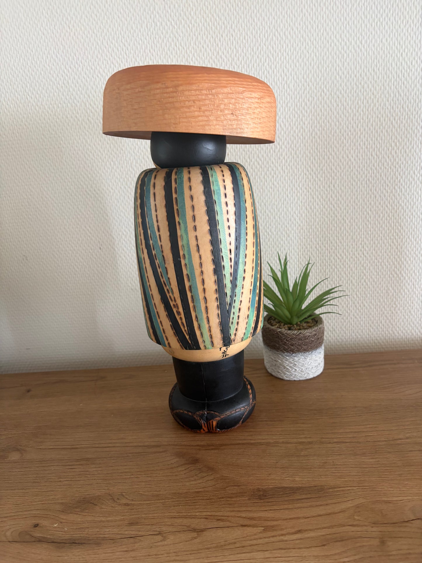 Exclusive vintage Gumma kokeshi by Inosuke Kobayashi (1931-)
