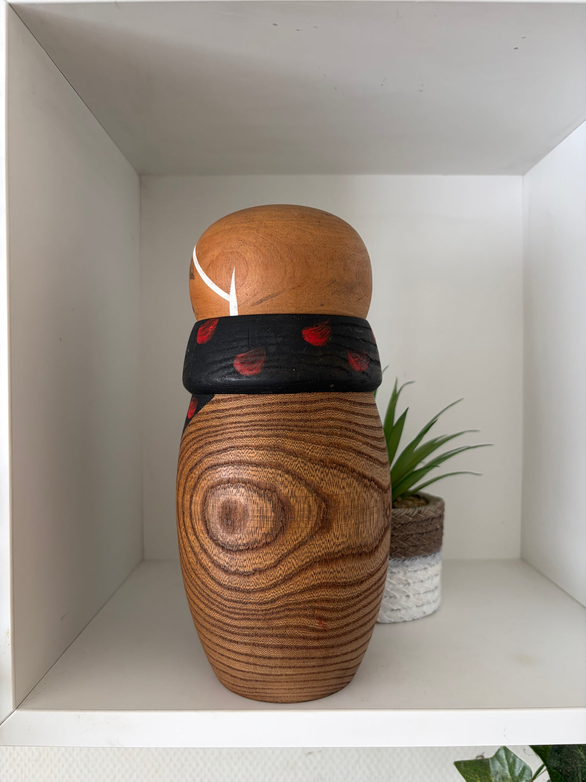 Vintage Sosaku kokeshi by Masao Watanabe (1917-2007)