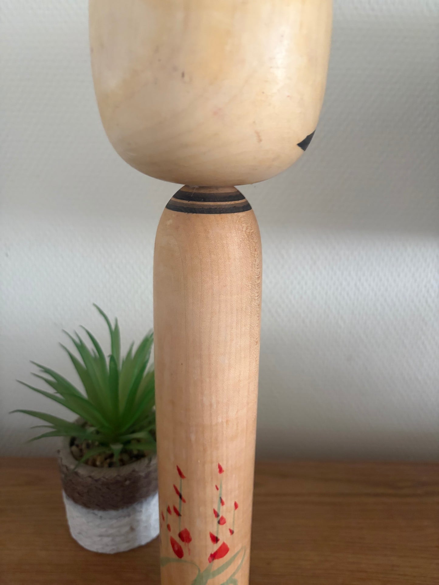 Vintage Monochrome Togatta kokeshi by Sato Fumio