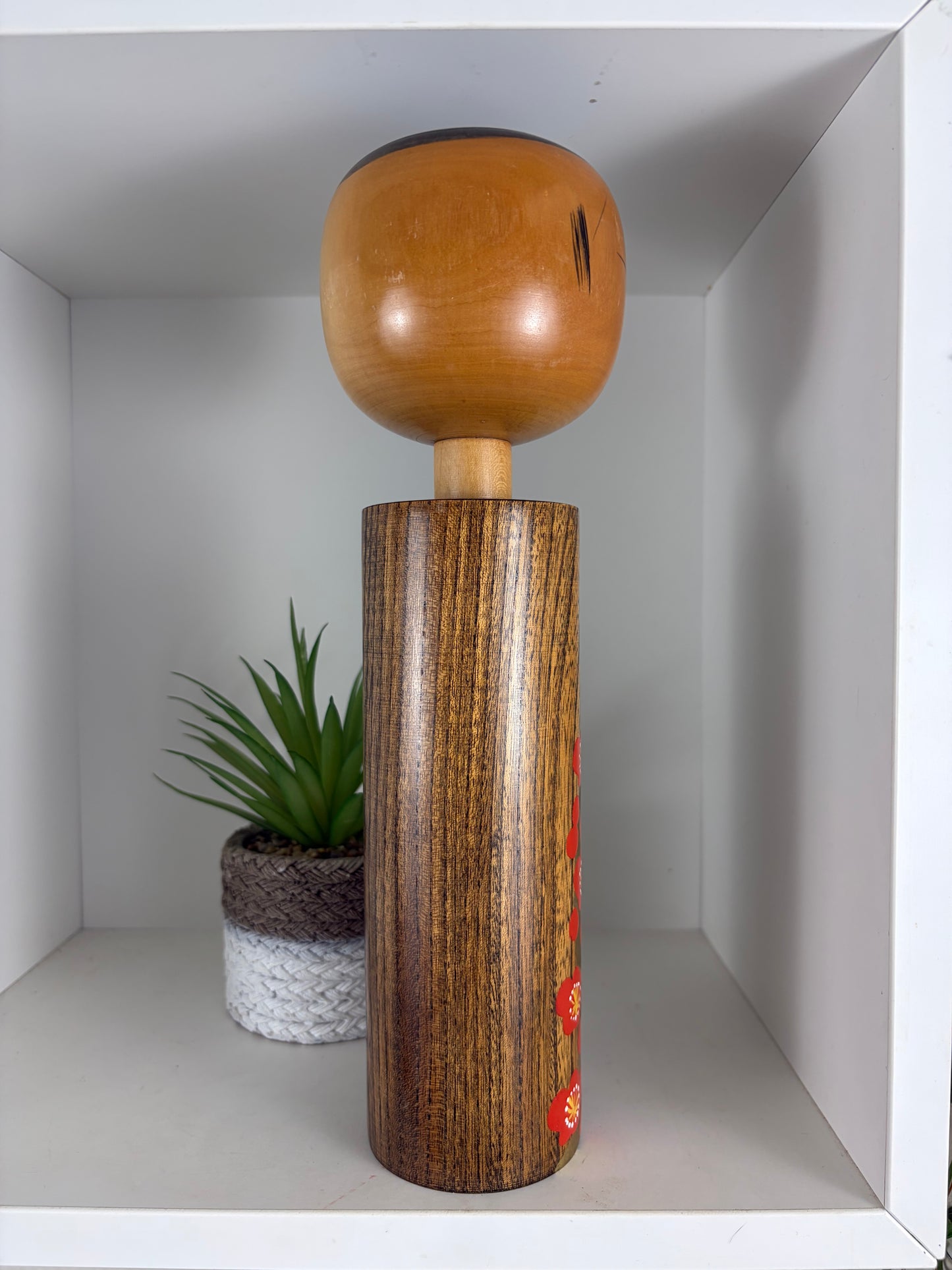 Rare vintage Sosaku kokeshi by Takahashi Hashime (1918-2002)