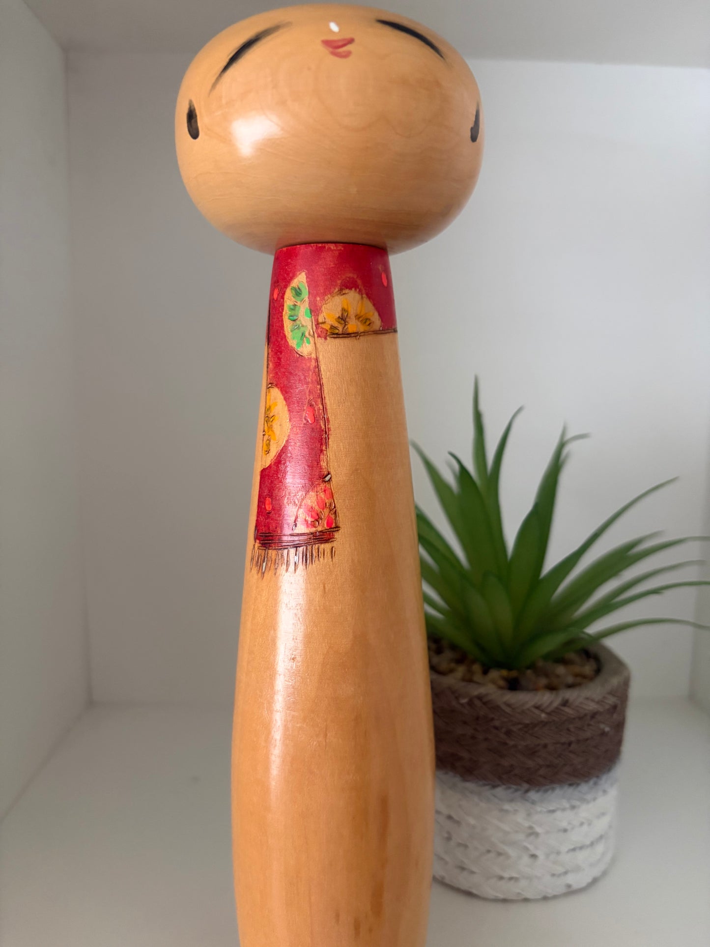 Rare vintage Sosaku kokeshi by Takahashi Hashime (1918-2002)