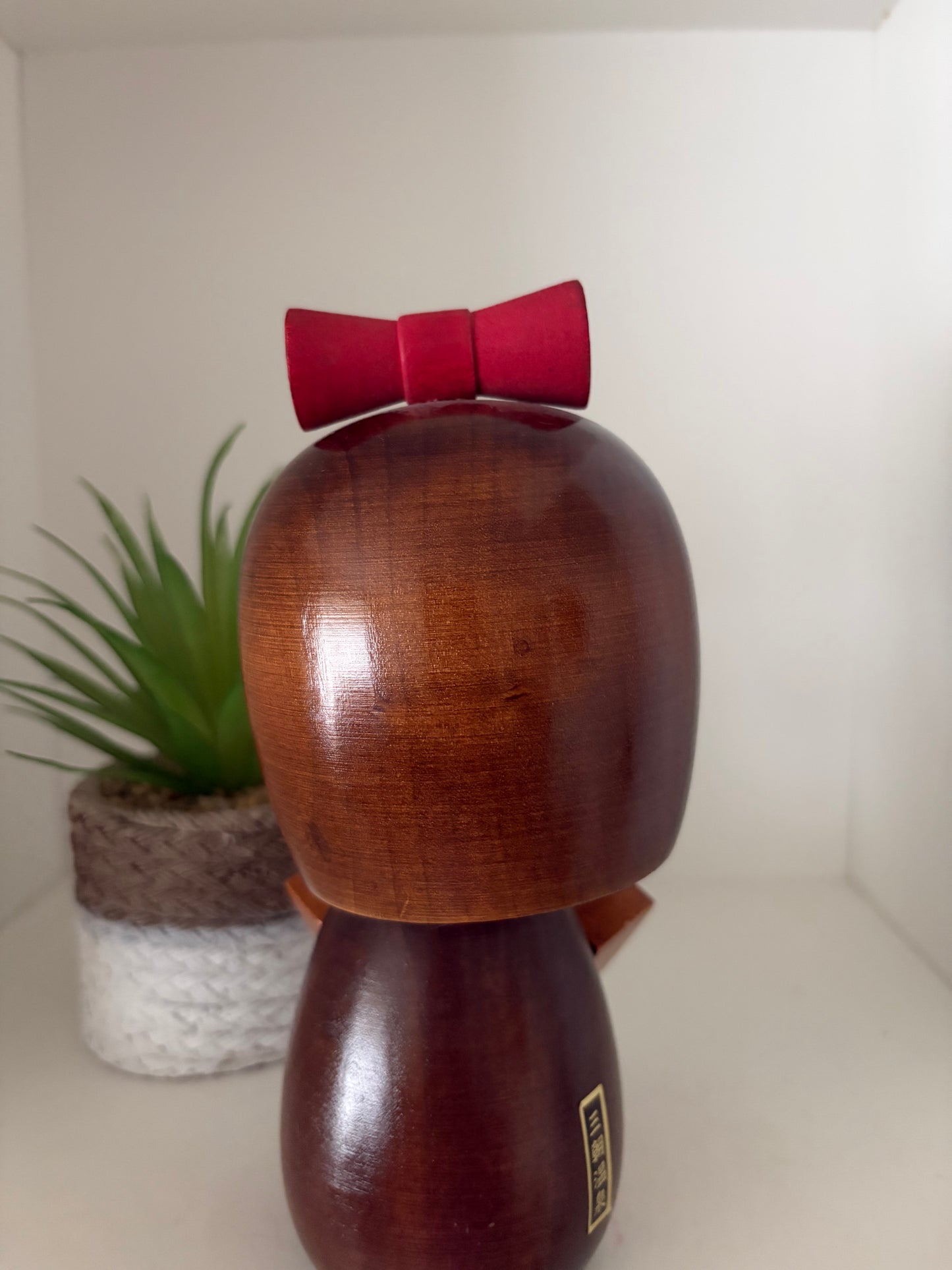 Lovely vintage Sosaku kokeshi by Ishida Tomio