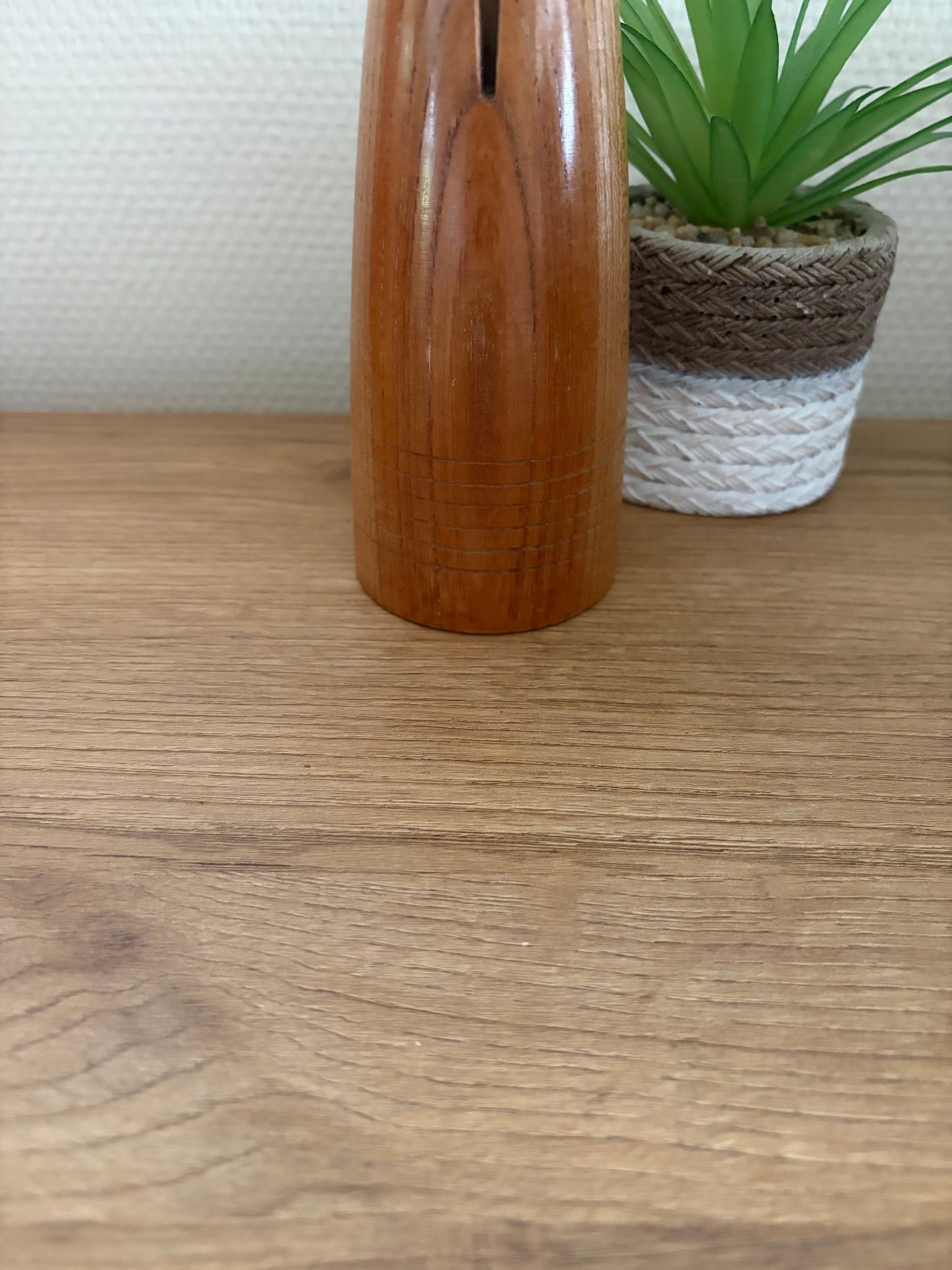 Exclusive Sosaku kokeshi by Shido Shozan (1932-1995)
