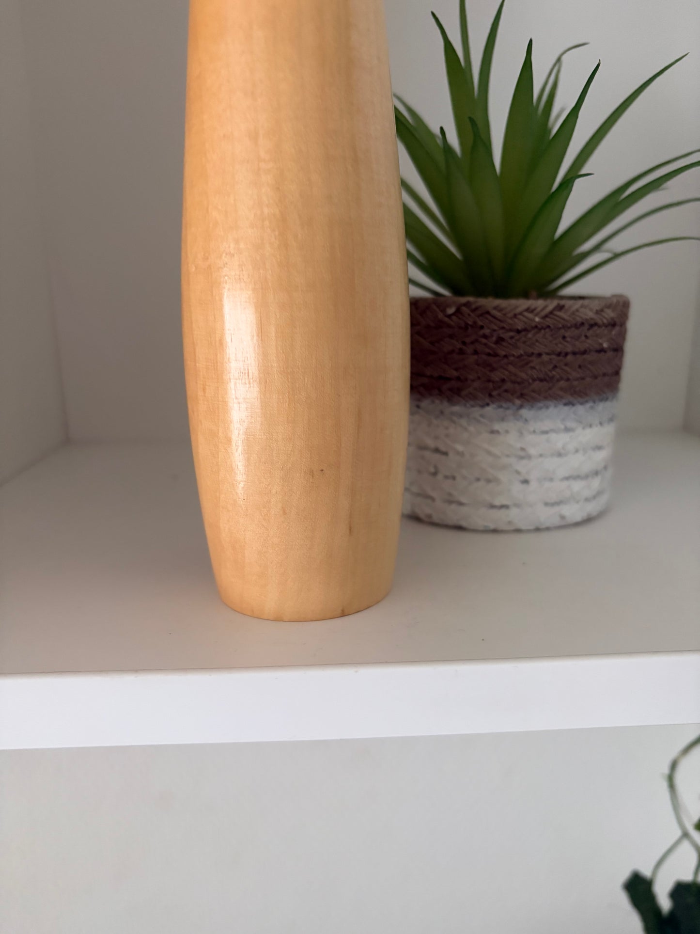 Rare vintage Sosaku kokeshi by Takahashi Hashime (1918-2002)