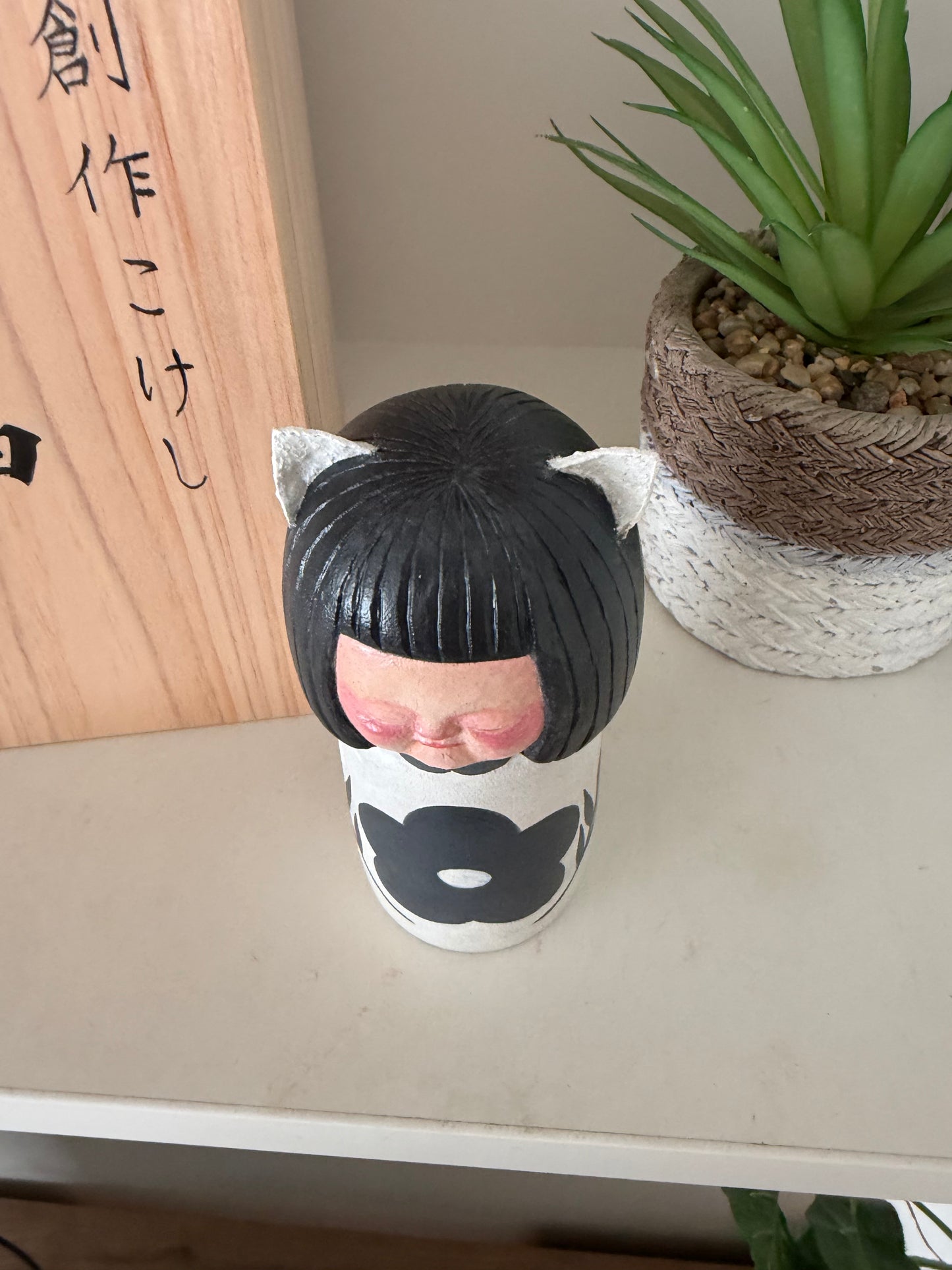 Exclusive one off a kind kokeshi by Nagisa Hirano!