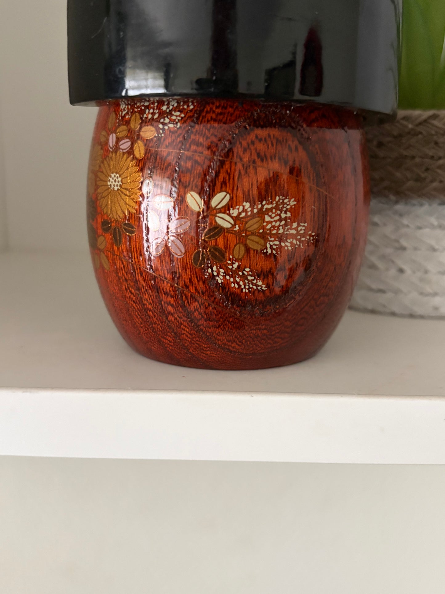 Beautiful vintage lacquer Sosaku kokeshi
