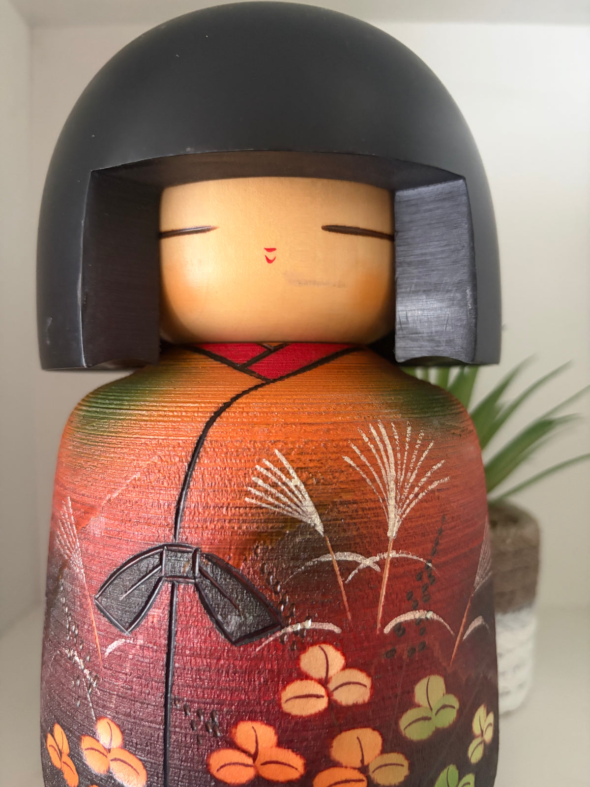 Vintage Gumma kokeshi by Fujikawa Masae (1942-2015)