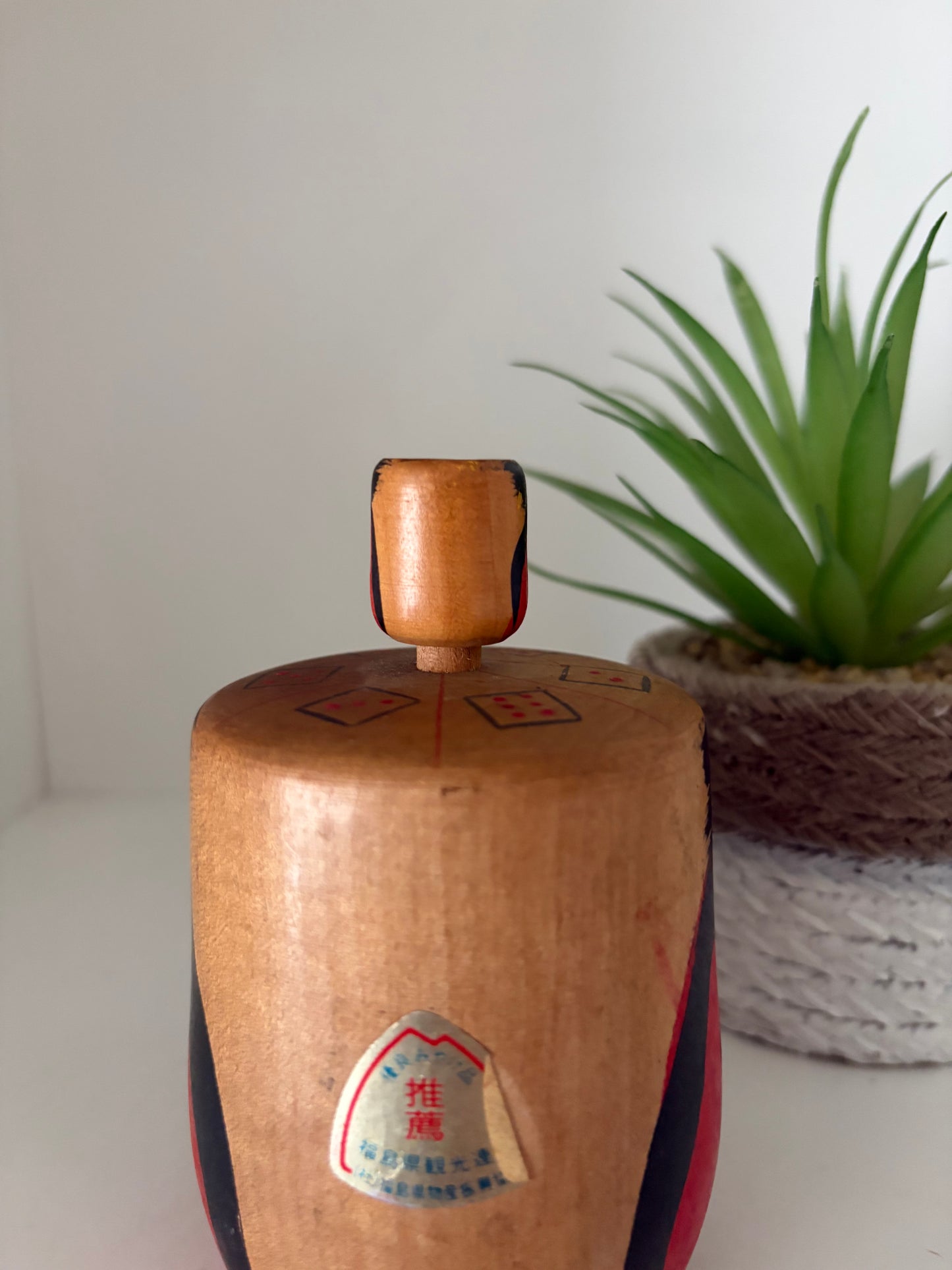 Vintage Daruma kokeshi by Toku