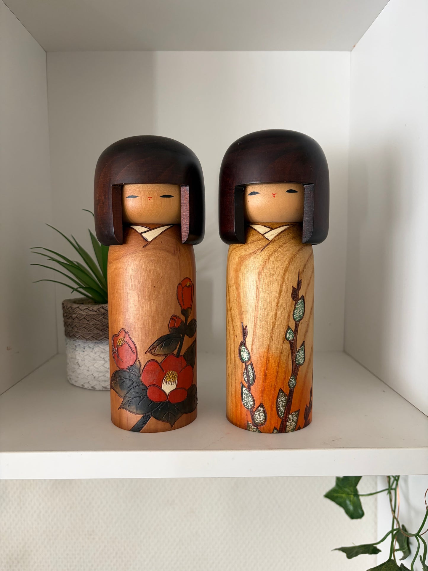 Set of two vintage Gumma kokeshi by Usaburo