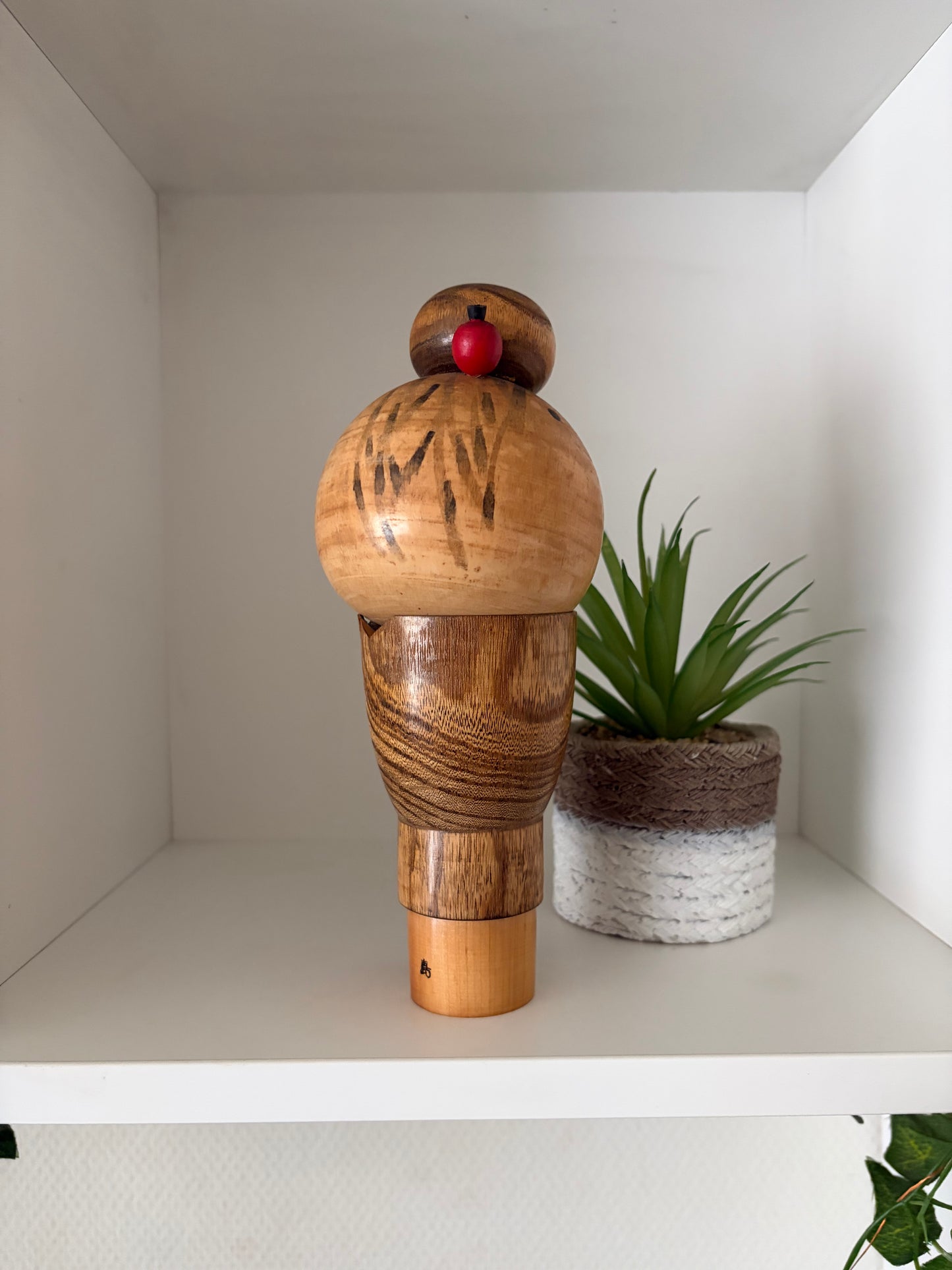 Vintage Sosaku kokeshi by Yajima Suiho (1915-)