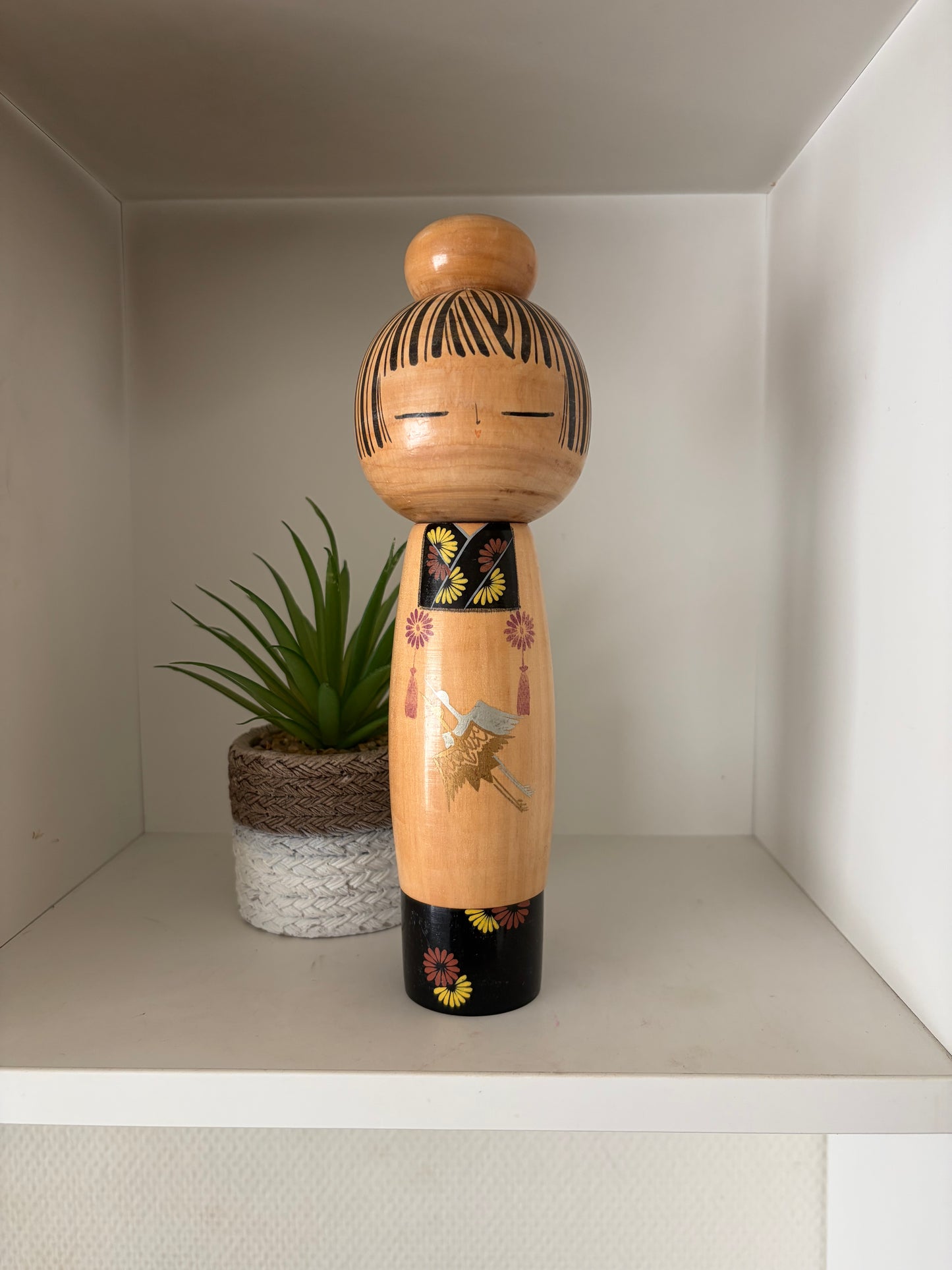 Vintage Sosaku kokeshi by Sato Suigai (1920-)