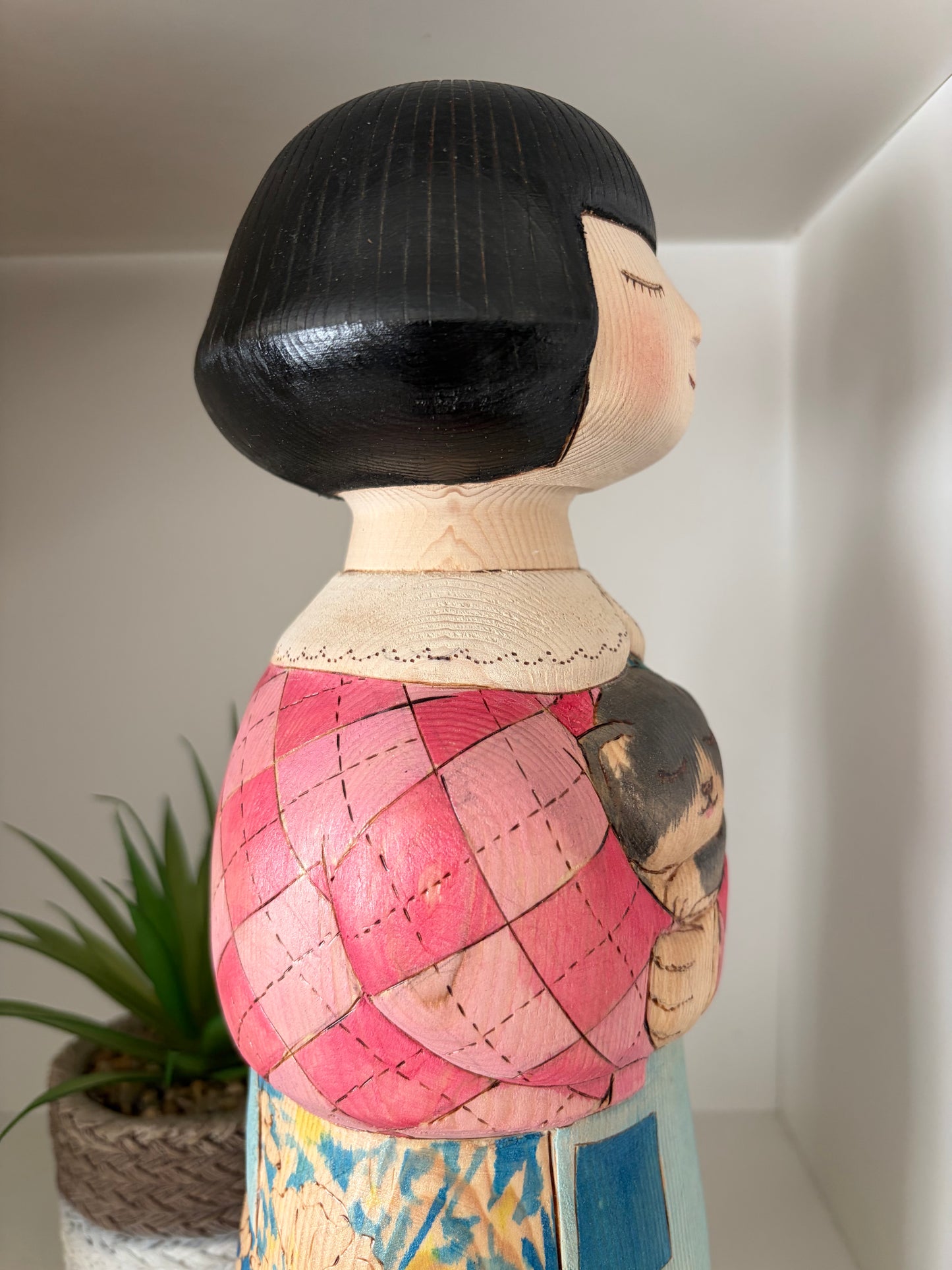 Unique Modern Sosaku kokeshi by Yuko Yamazaki - With box