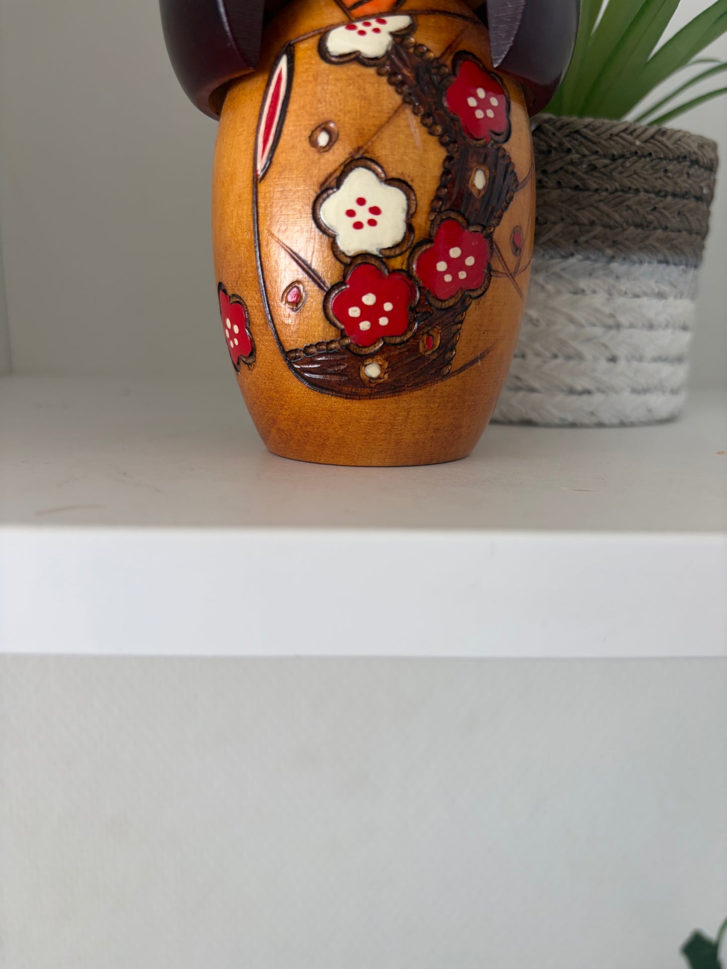 Vintage Gumma kokeshi by Sumitani Kohji
