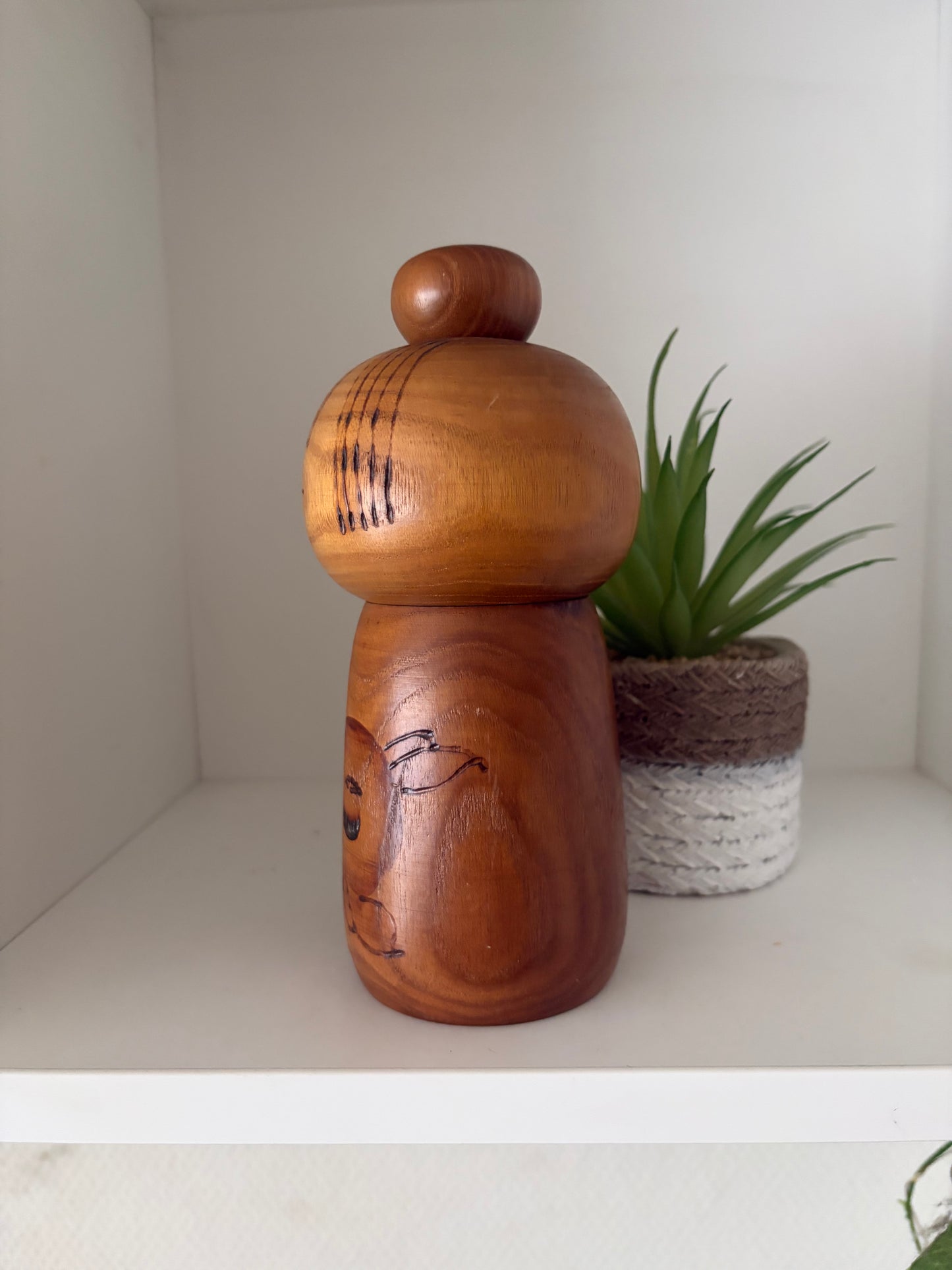 Vintage Sosaku kokeshi made by Kazuo Takamizawa (1927-)