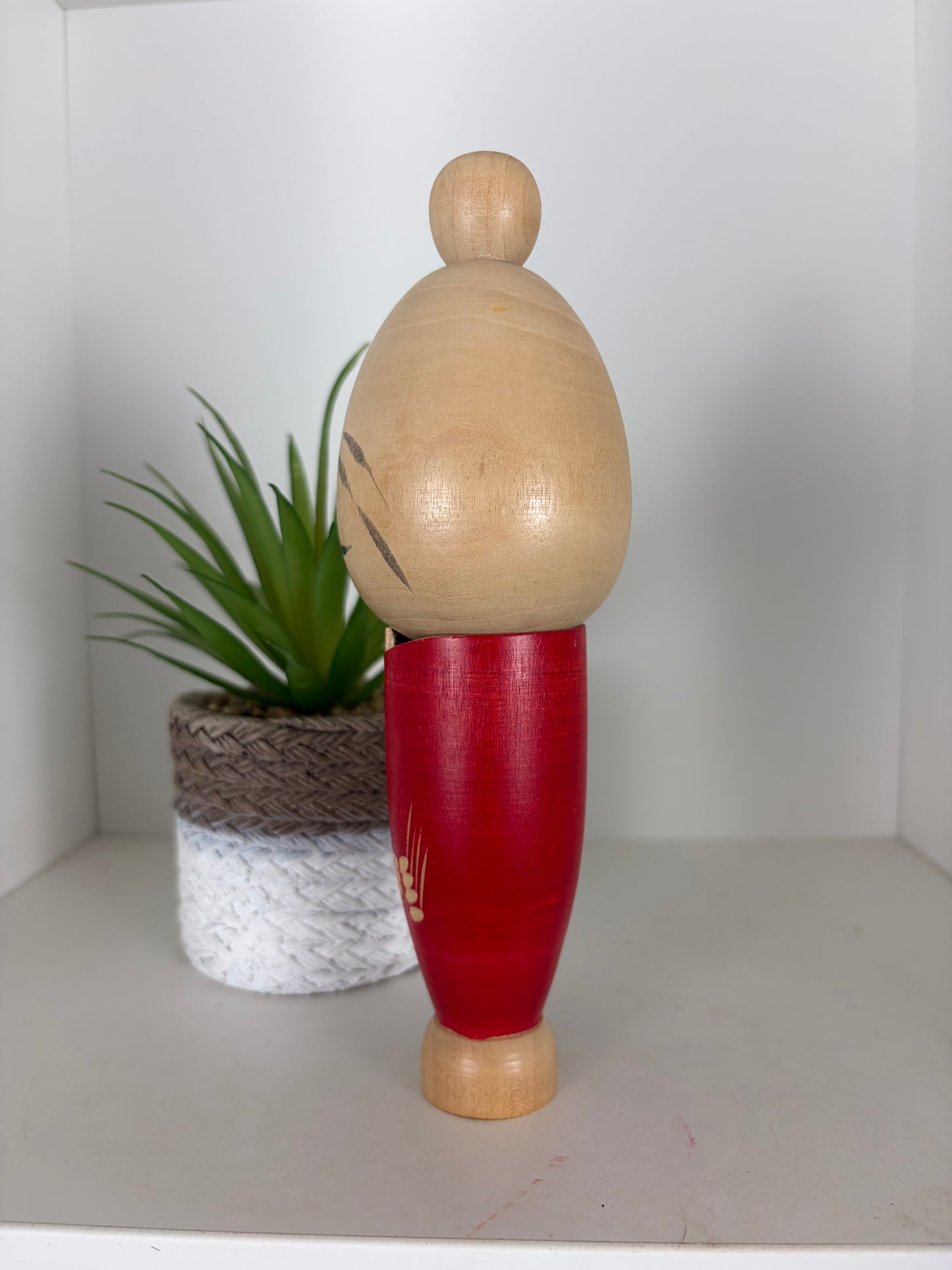 Vintage Sosaku kokeshi by Sato Suigai (1920-)