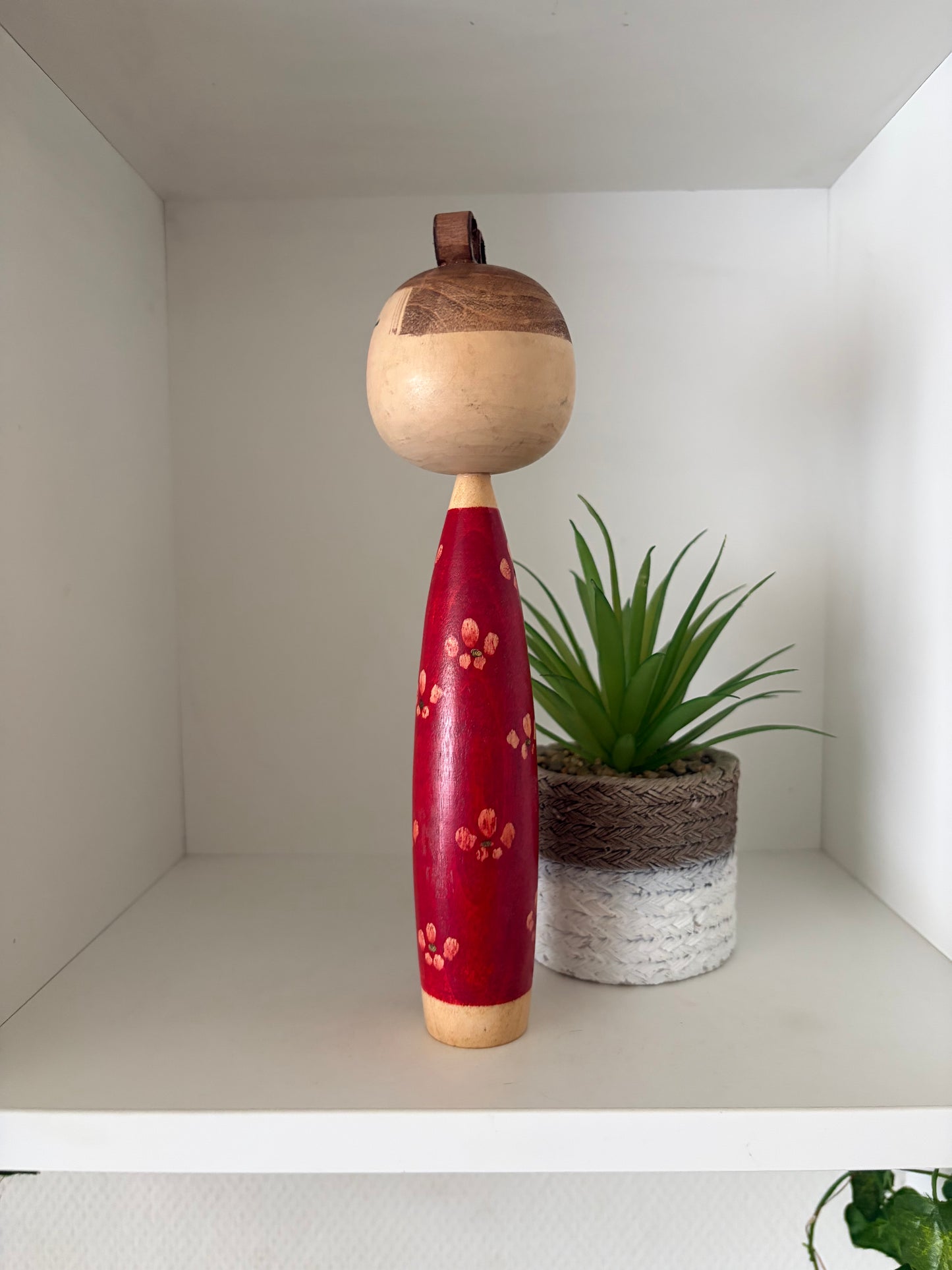 Rare vintage Sosaku kokeshi by Takahashi Hashime (1918-2002)