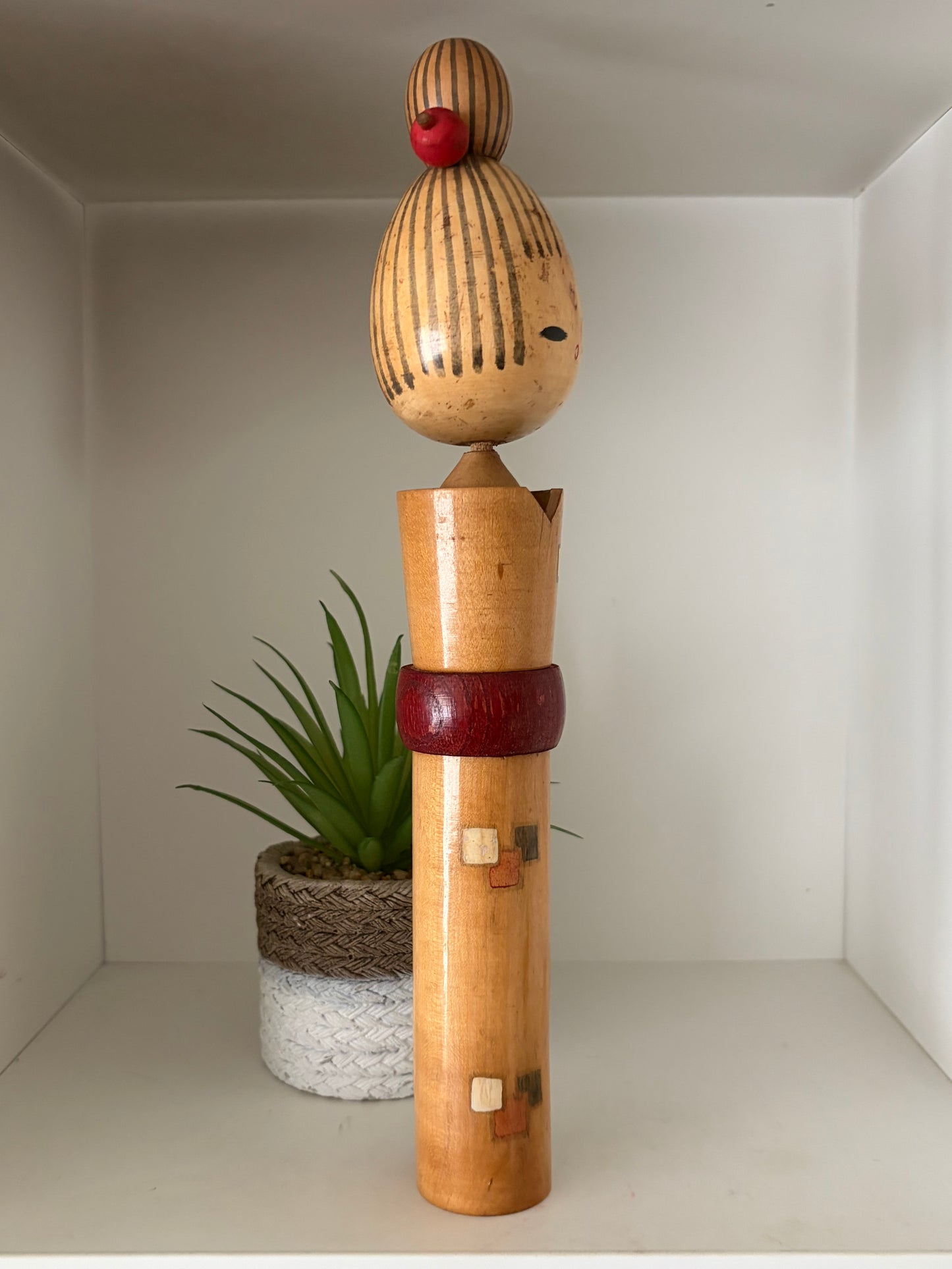 Vintage Sosaku kokeshi by Isamu Yamakawa