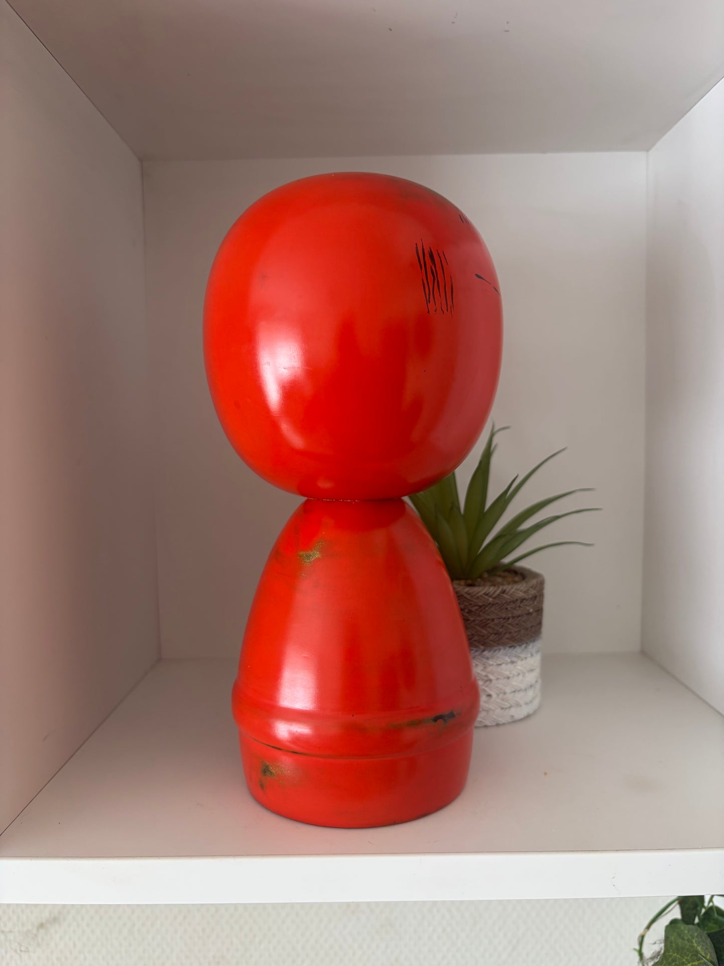 Exclusive vintage Sosaku kokeshi by Takahashi Hashime (1918-2002)