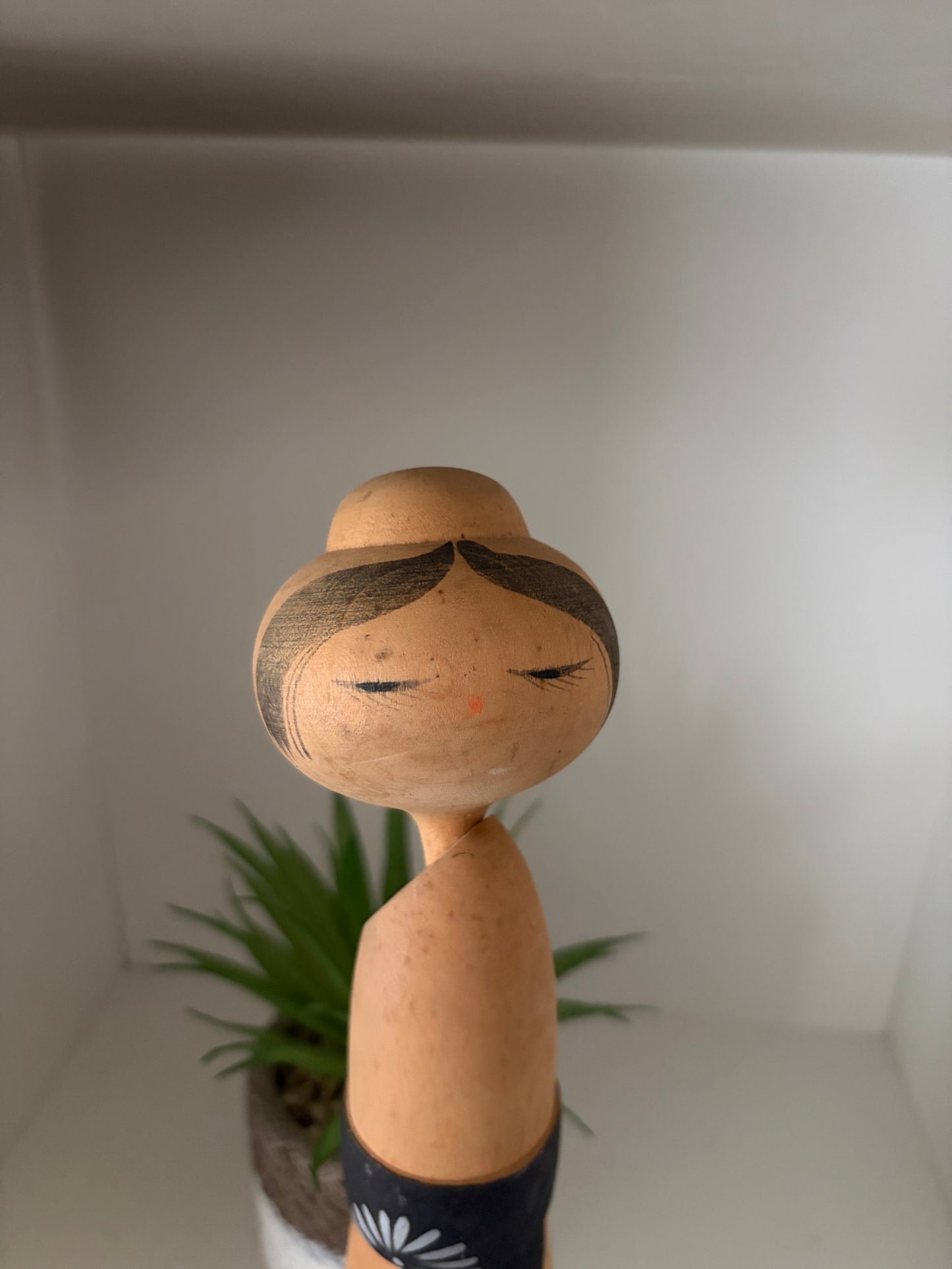 Vintage Sosaku Kokeshi made by Sato Suigai (1920-)