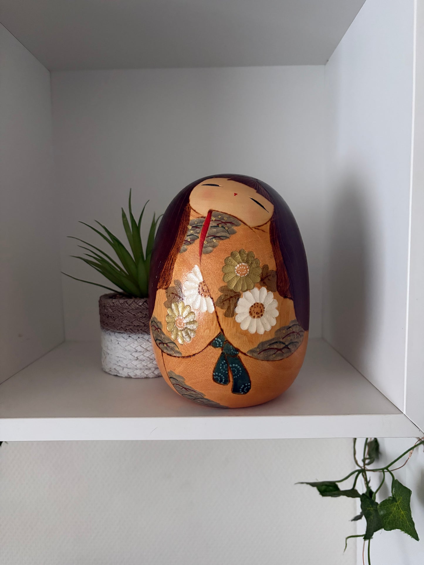 Vintage chunky Gumma kokeshi by Kunio Miyagawa (1933-)