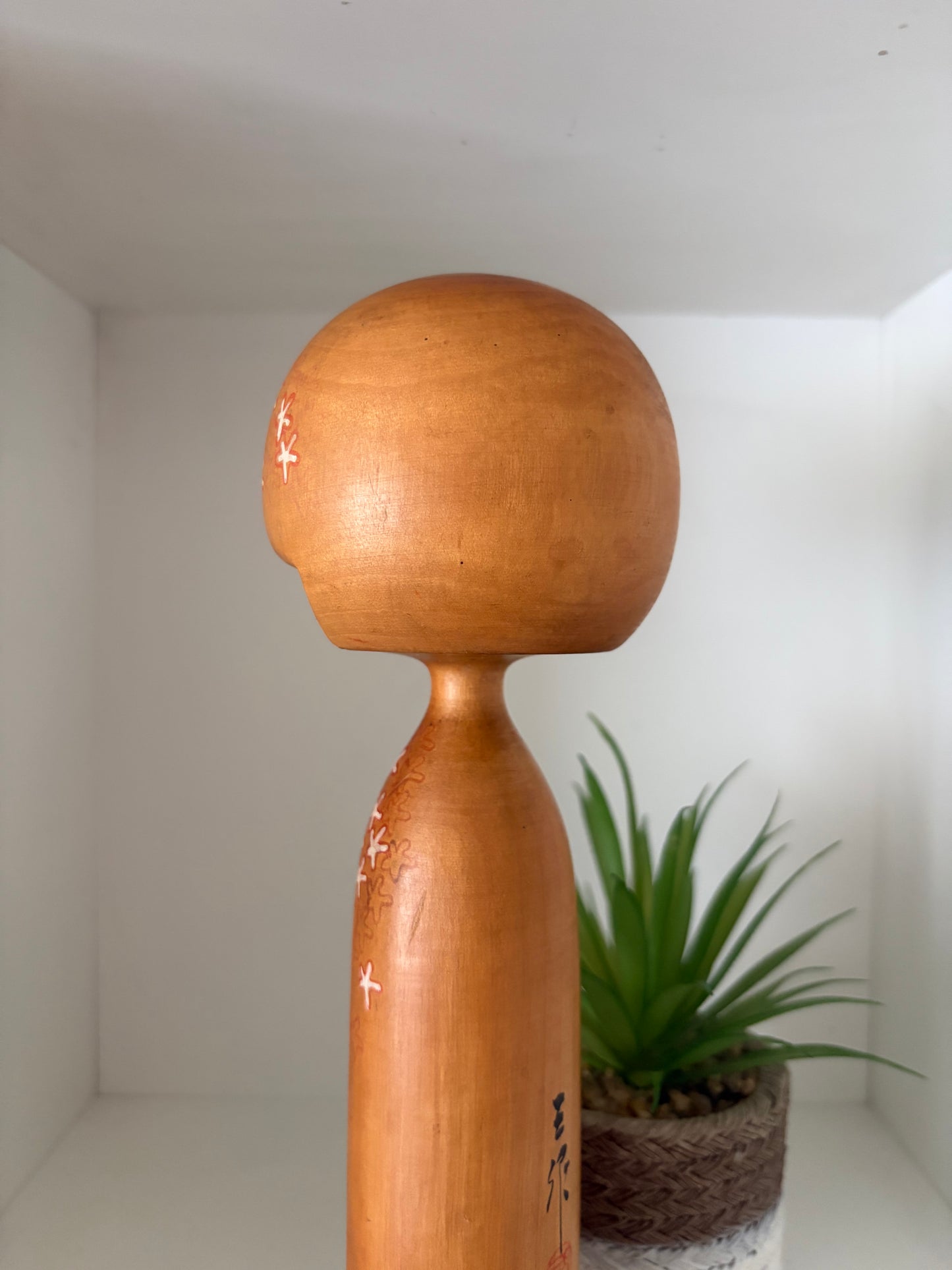 Exclusive Vintage kokeshi made by Sansaku Sekiguchi (1925-2018)