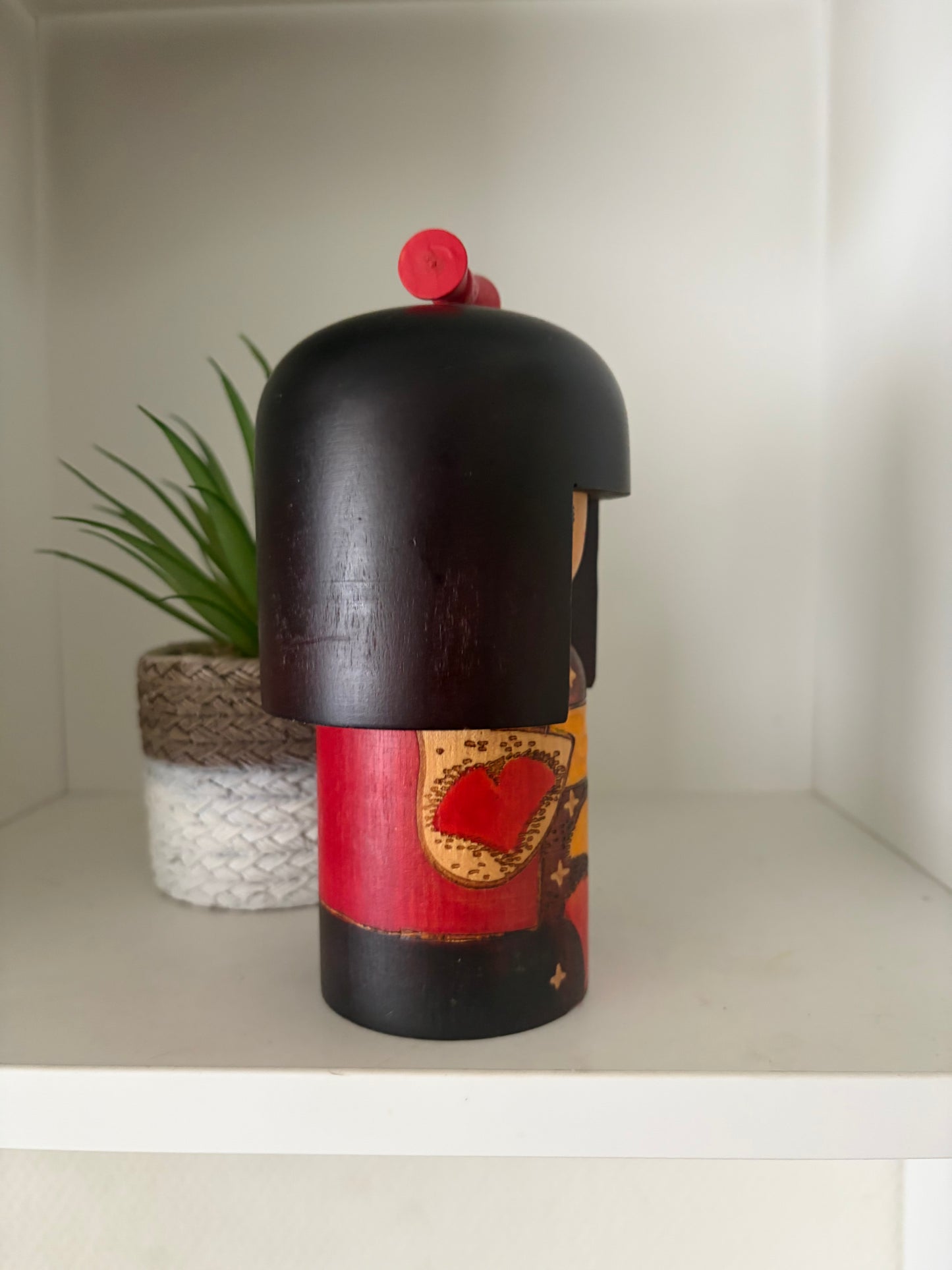 Lovely vintage Sosaku kokeshi by Akimitsu