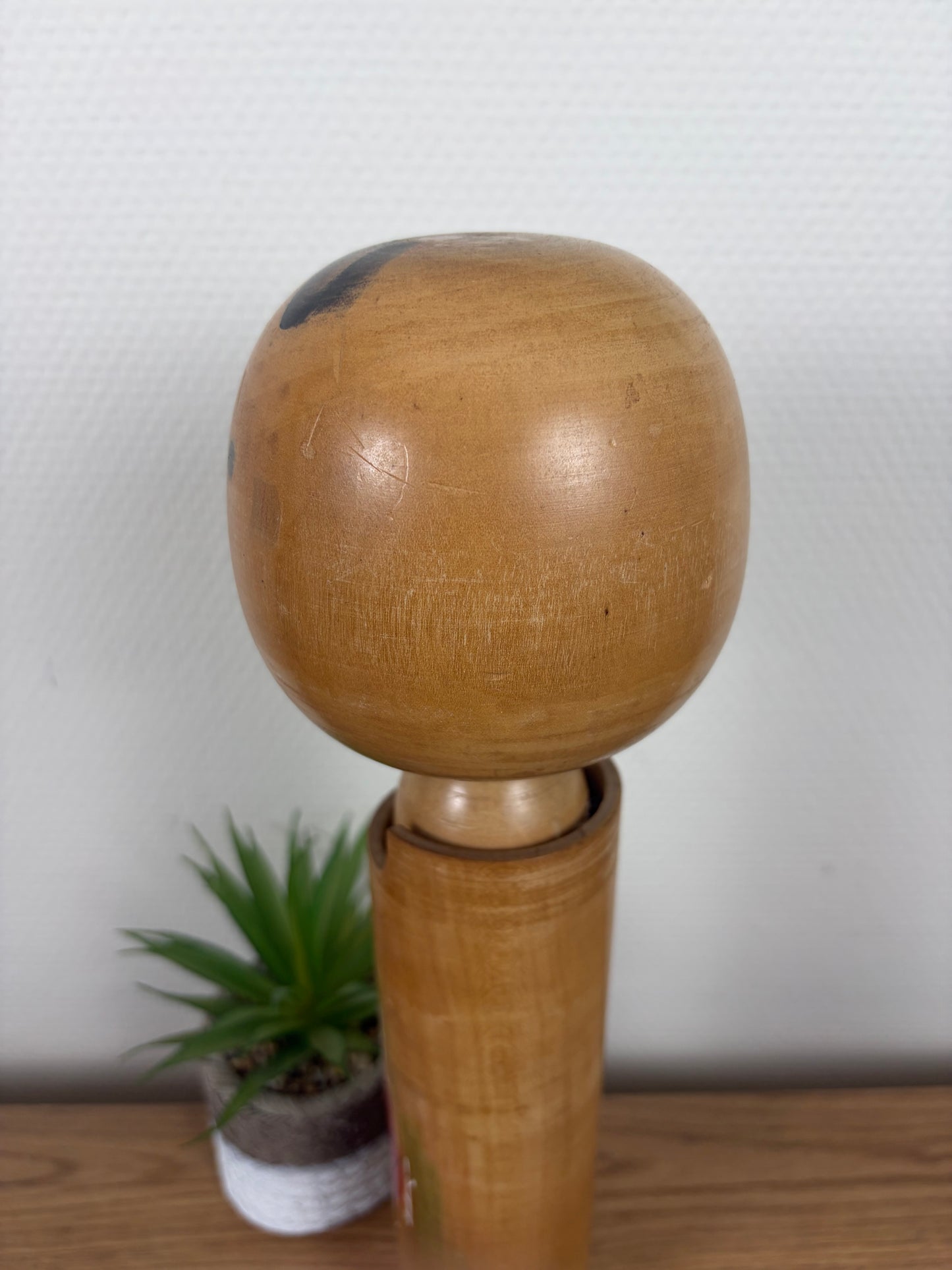 Rare vintage Sosaku kokeshi by Aida Seiho (Harumine) (1926-1998)