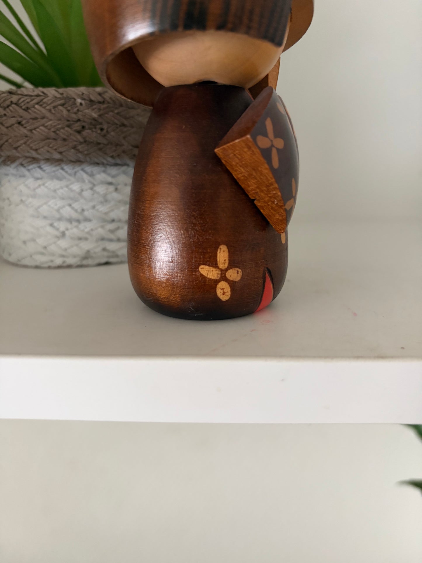 Lovely vintage Sosaku kokeshi by Ishida Tomio