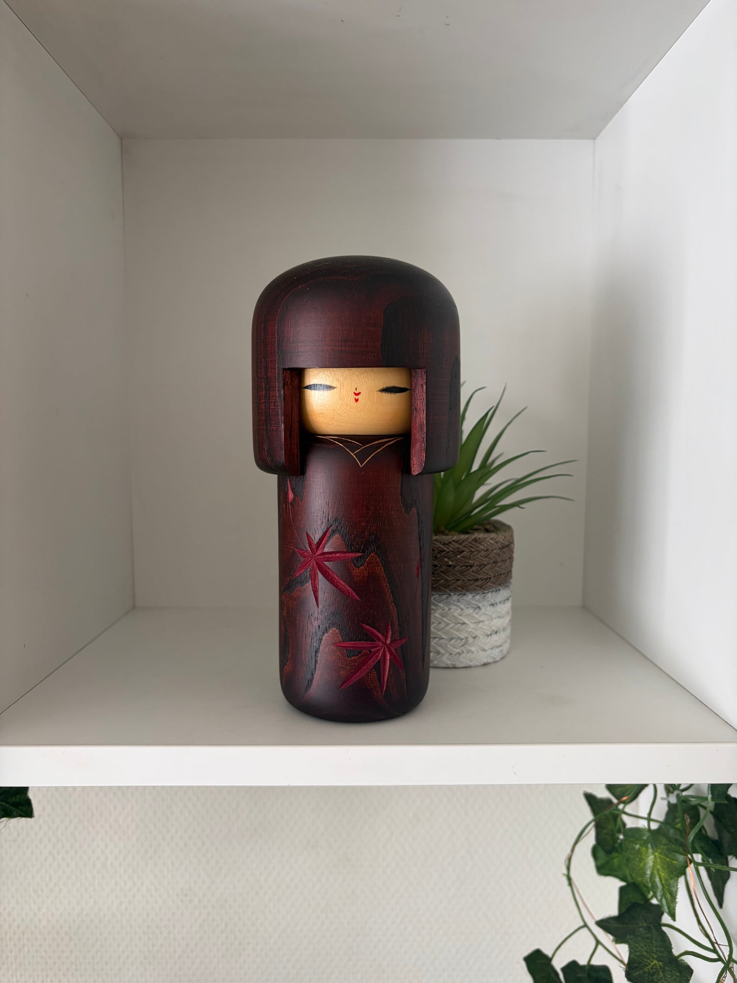 Beautiful vintage Gumma kokeshi by Usaburo