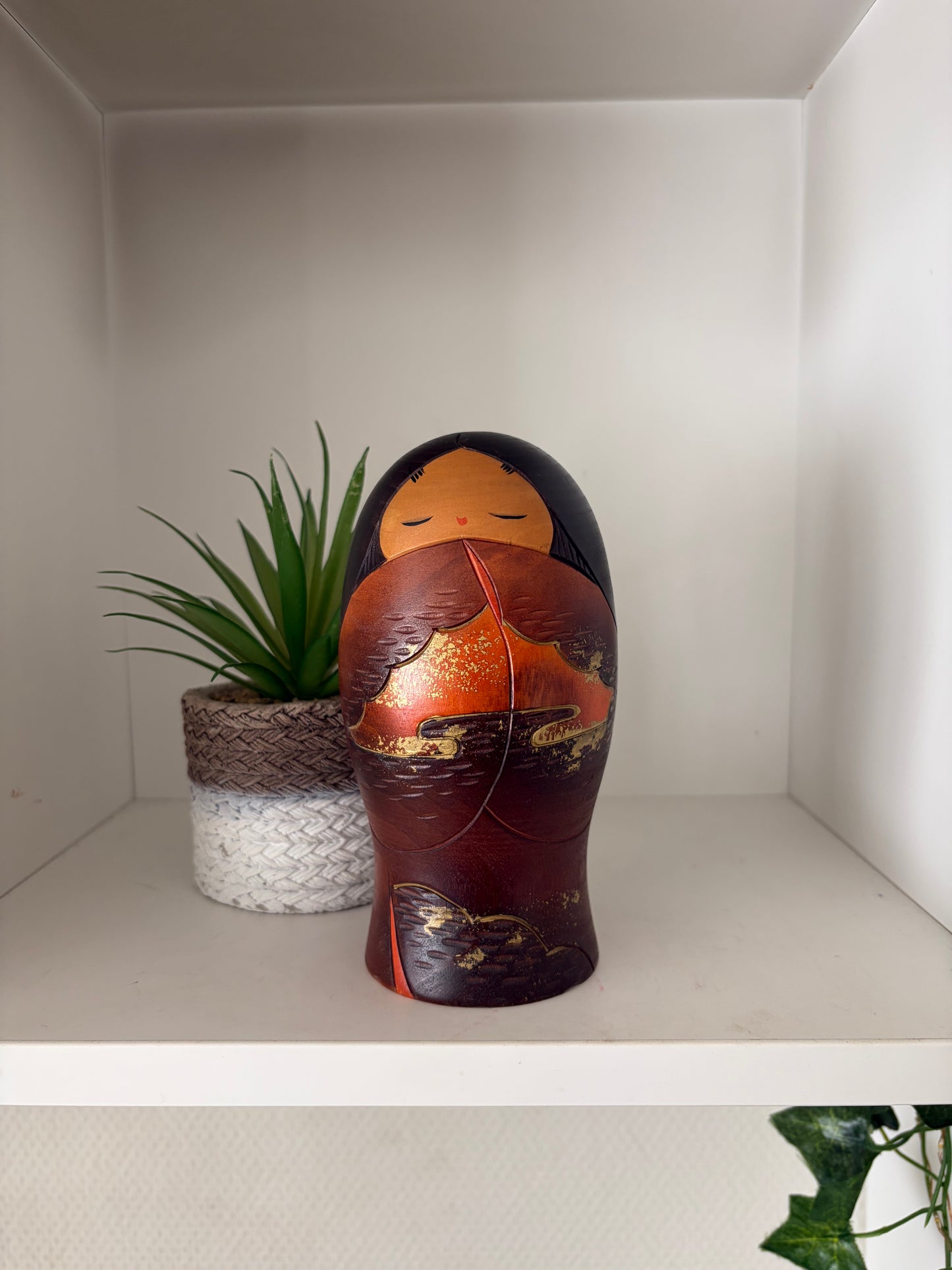 Vintage Sosaku kokeshi by Aoki Ryoka (1931-)