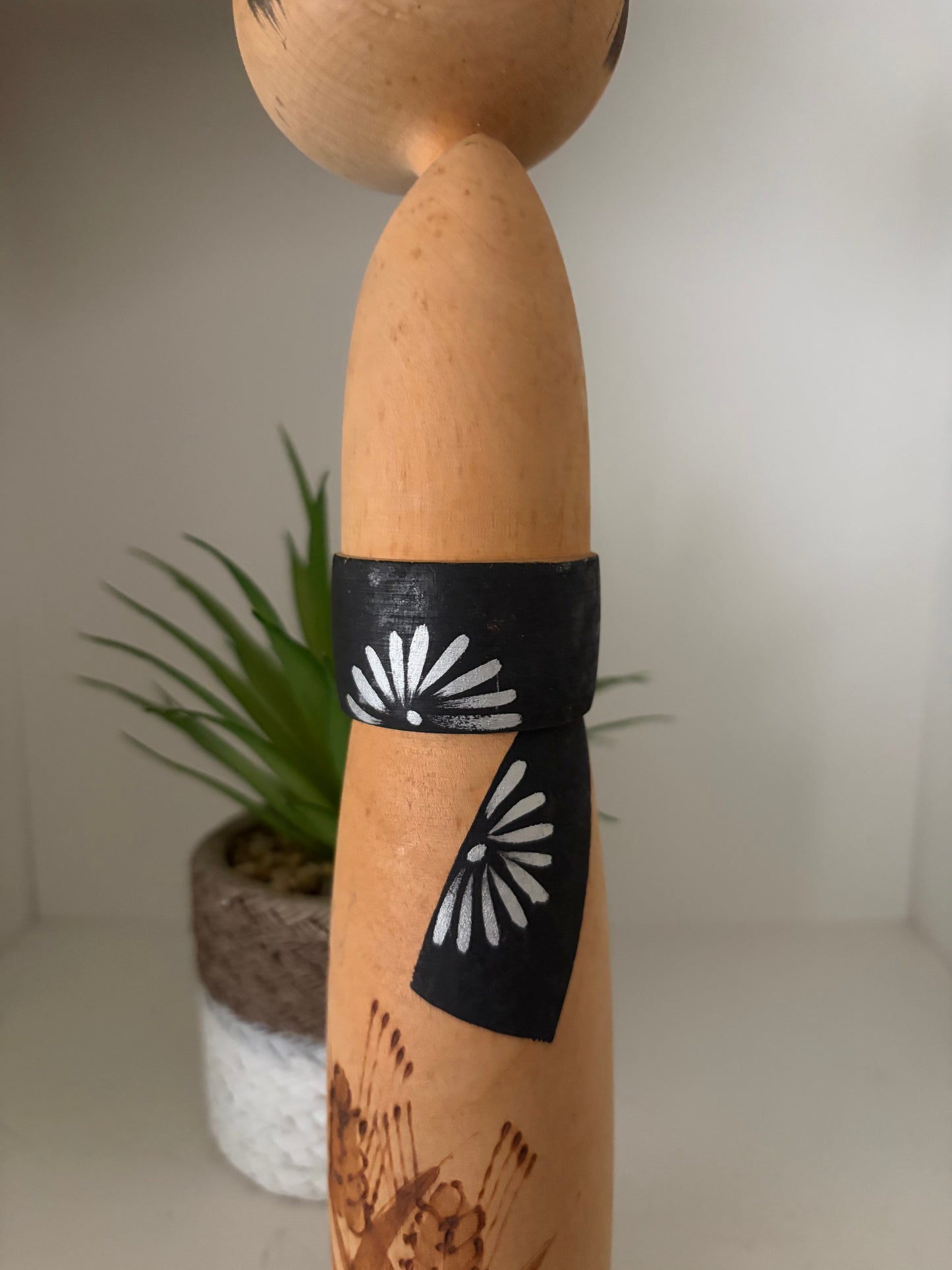 Vintage Sosaku Kokeshi made by Sato Suigai (1920-)