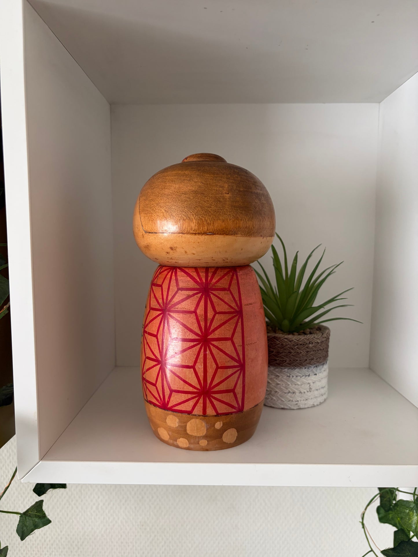 Rare Vintage Sosaku kokeshi by Toa Sekiguchi (1942-)