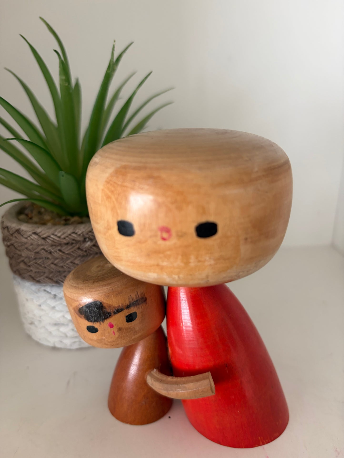 Exclusive Rare Vintage Creative Kokeshi by renowned artisan Ikuyoshi Yokozuka - Mother and child