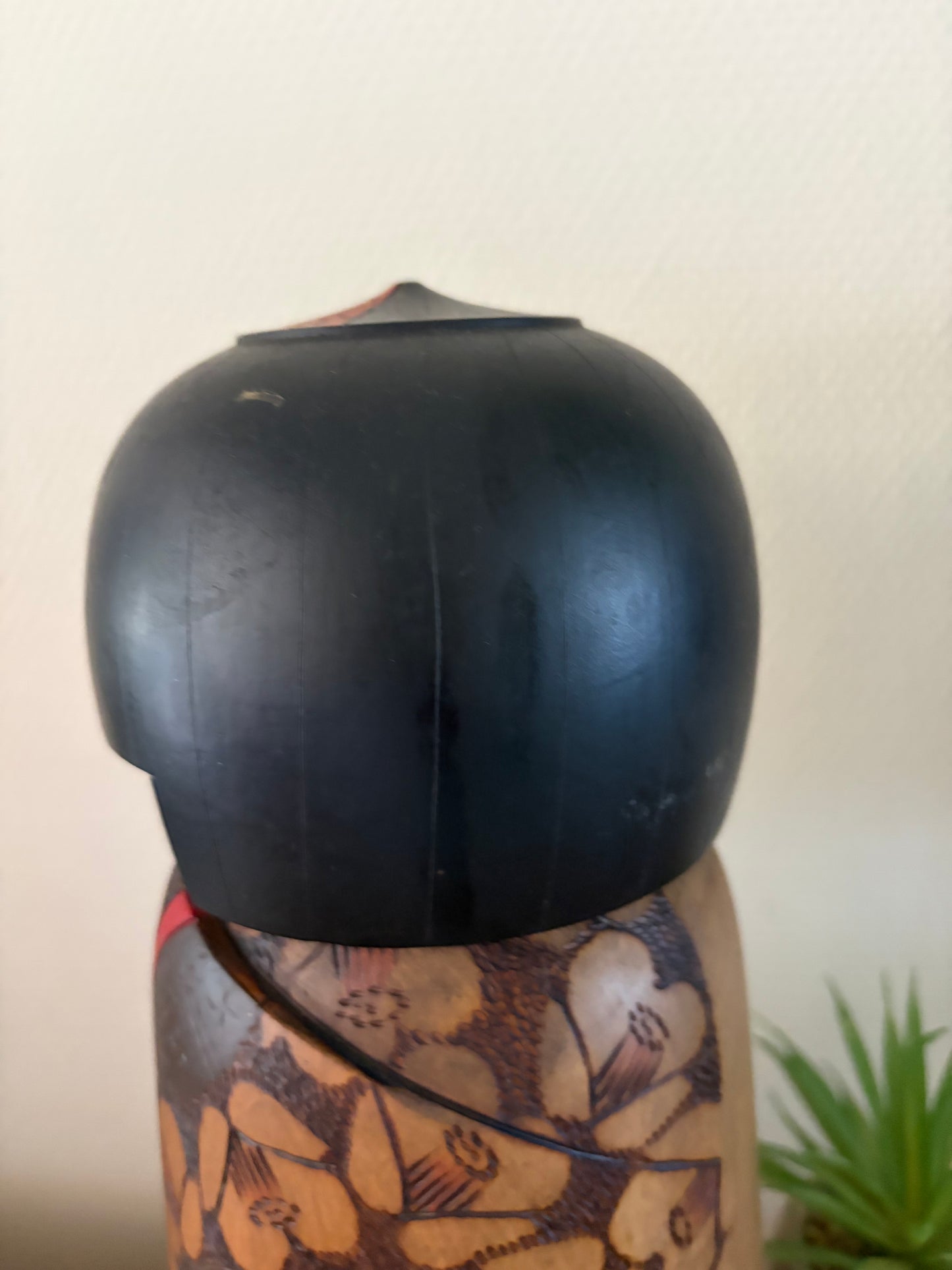 Rare vintage Gumma kokeshi by Inosuke Kobayashi (1931-)