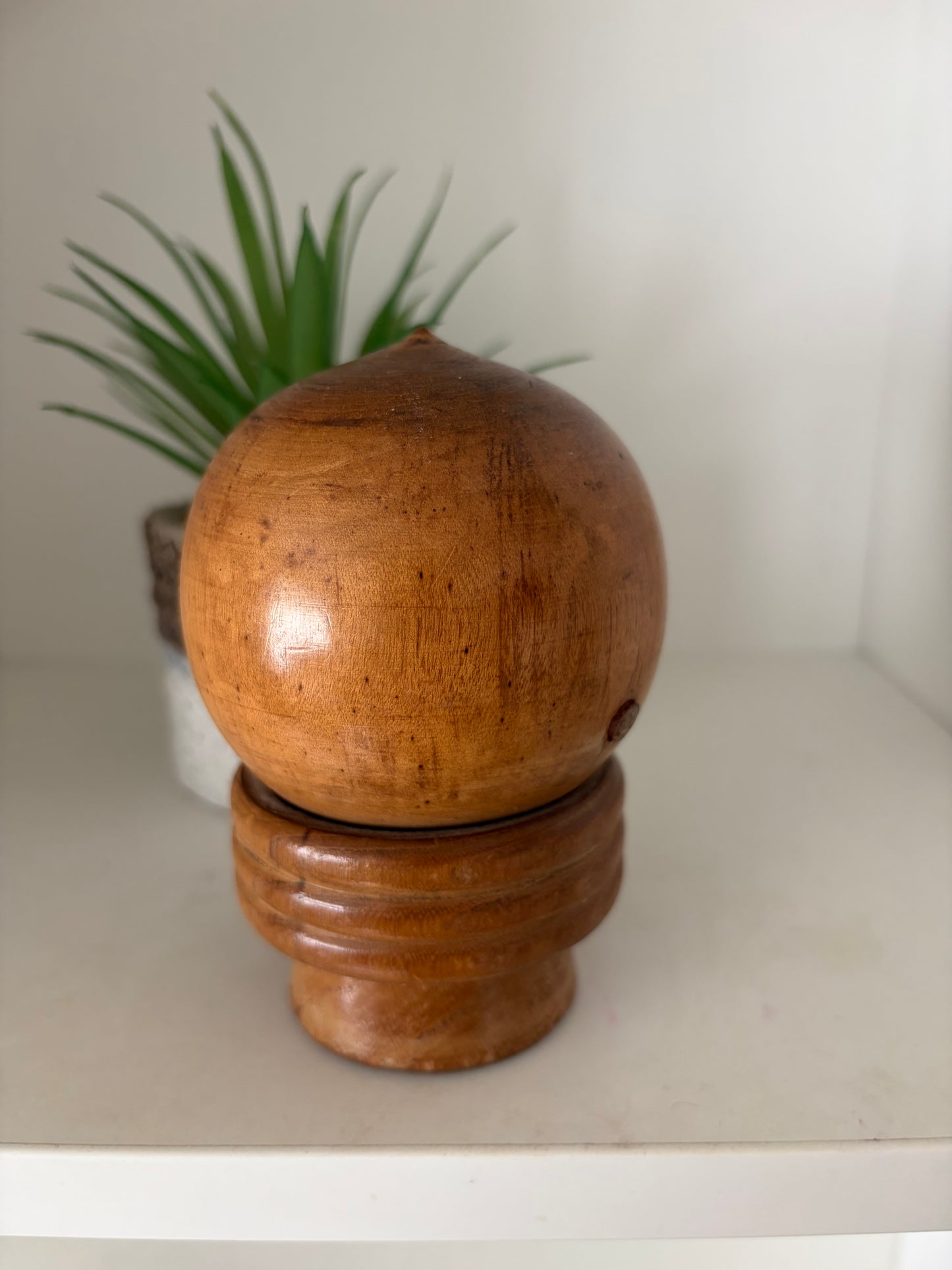 Vintage Sosaku kokeshi most probaly by Ikuyoshi Yokozuka