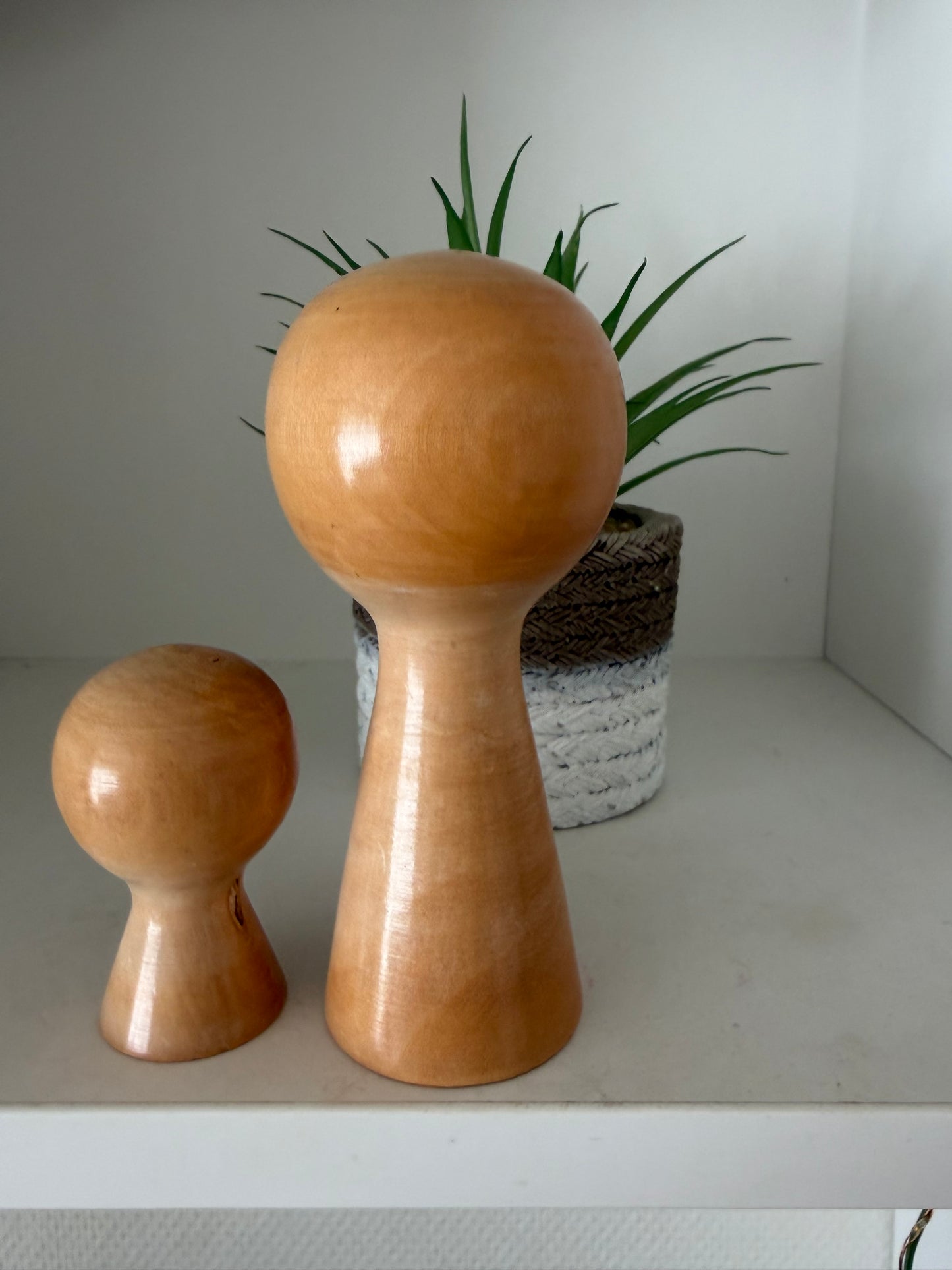Vintage Sosaku kokeshi by Yajima Suiho (1915-) Mother and child
