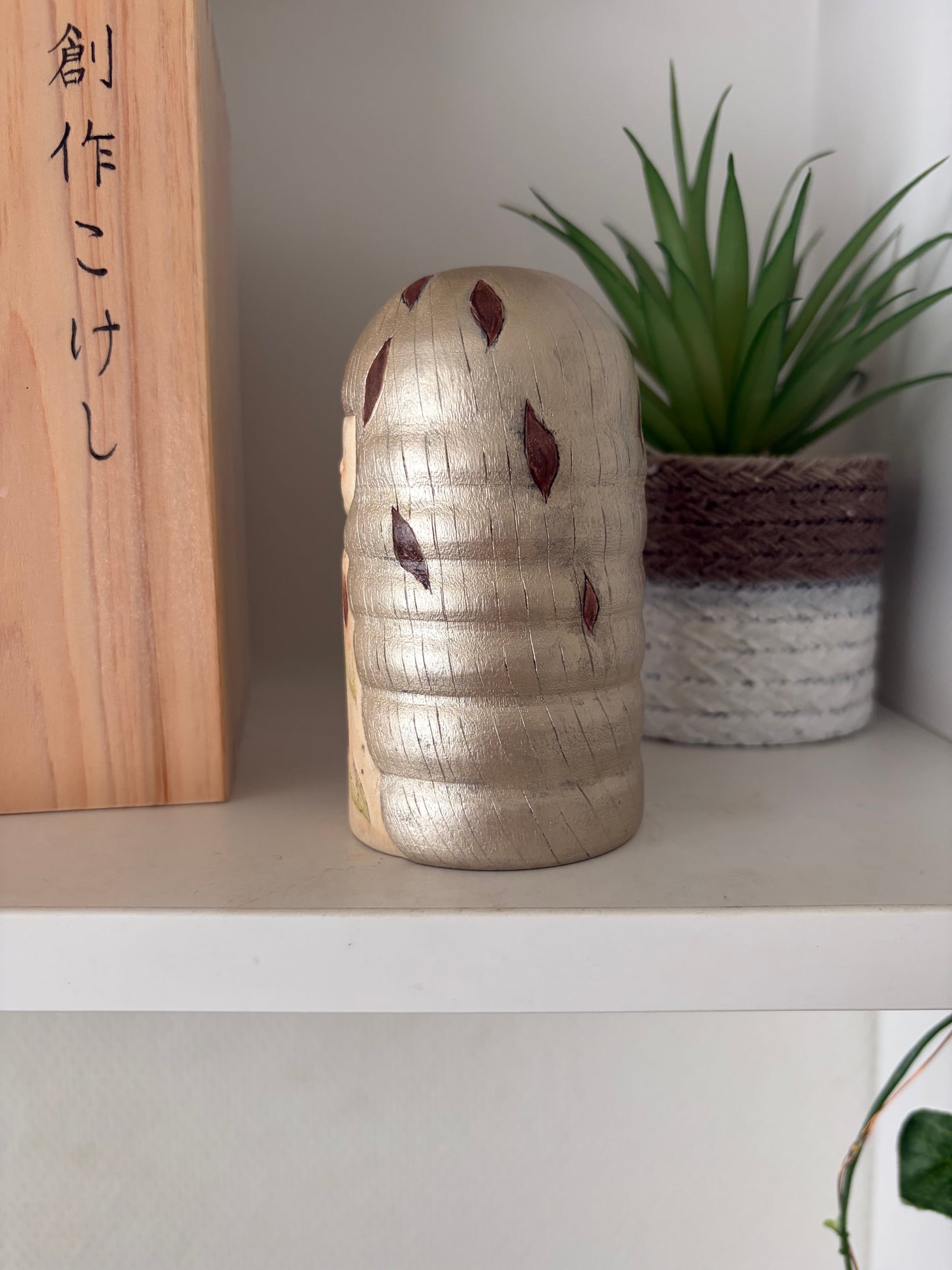 Exclusive one off a kind kokeshi by Nagisa Hirano!