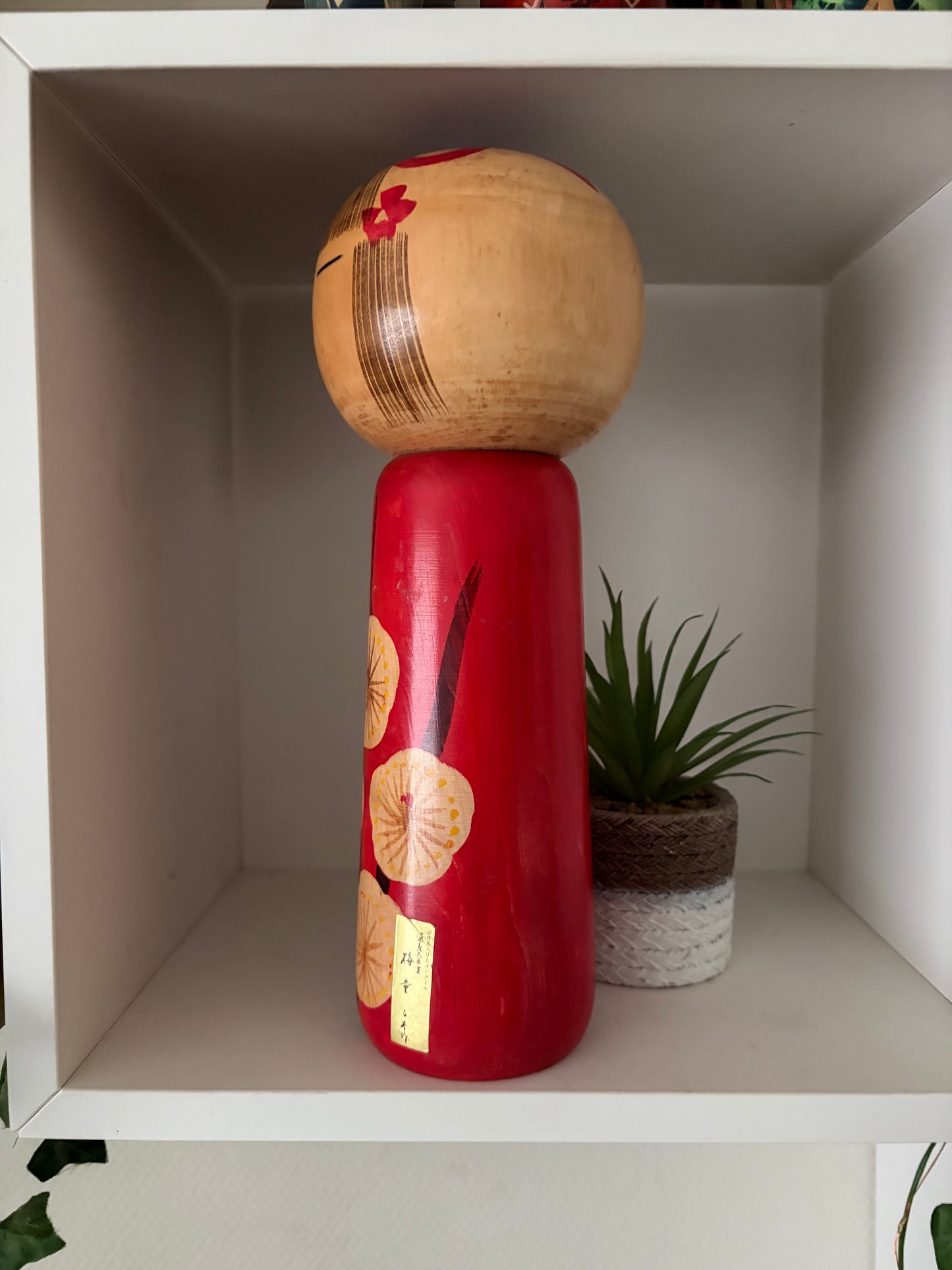vintage kokeshi by Usuki Hakuho