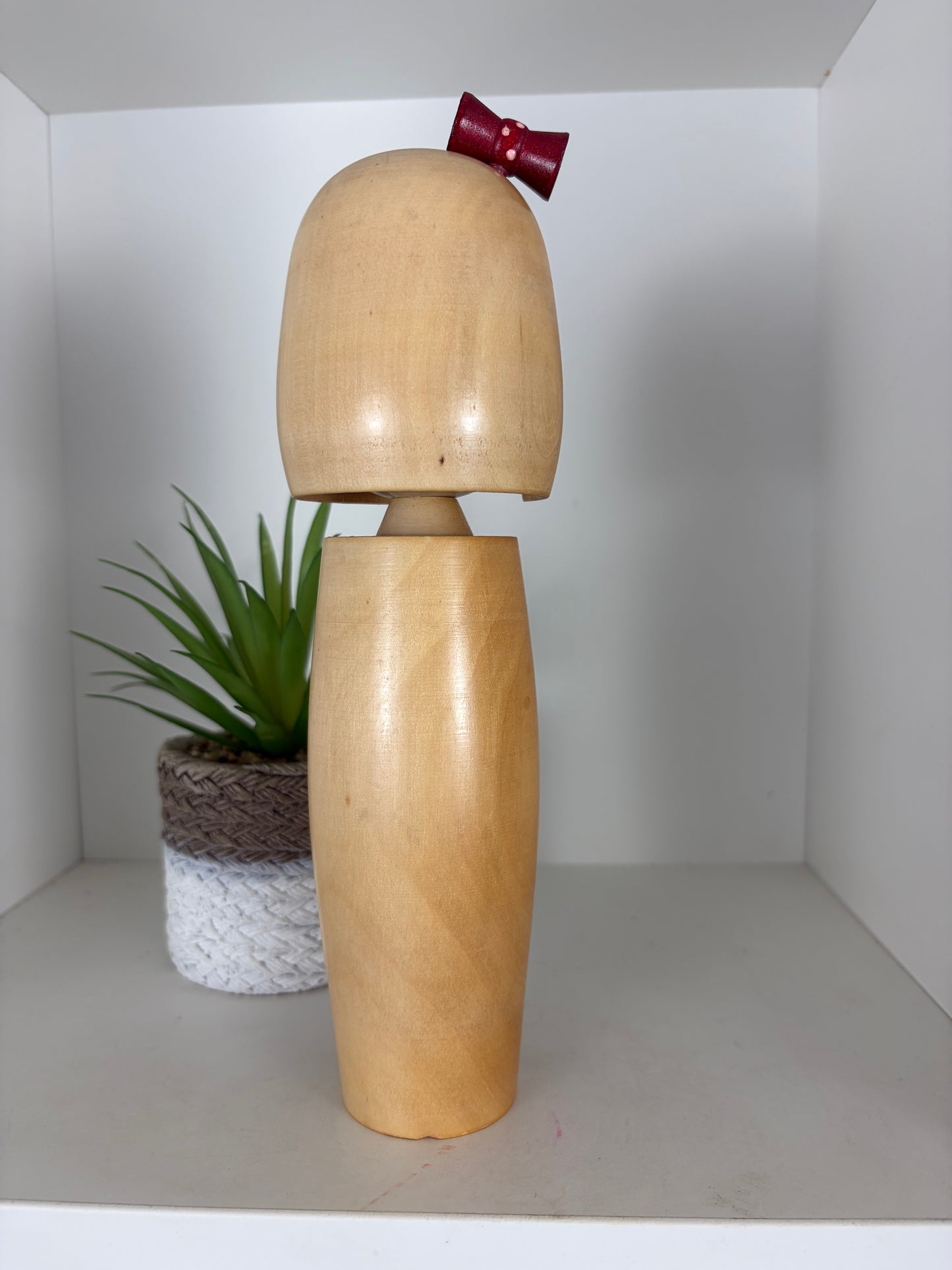 Vintage Gumma kokeshi by Kunio Miyagawa (1933-)