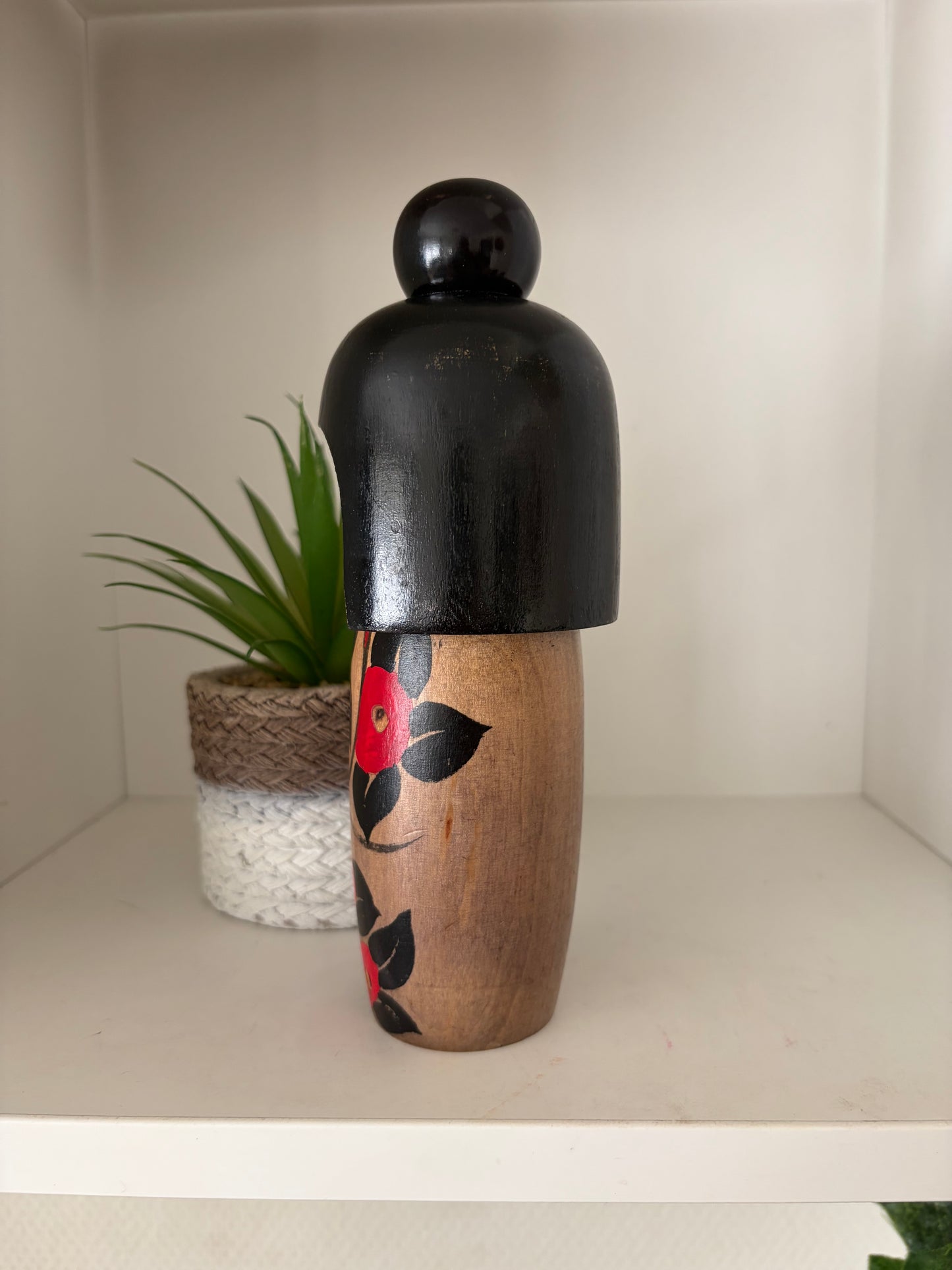 Vintage Gumma kokeshi by Hajime Miyashita (1940-)