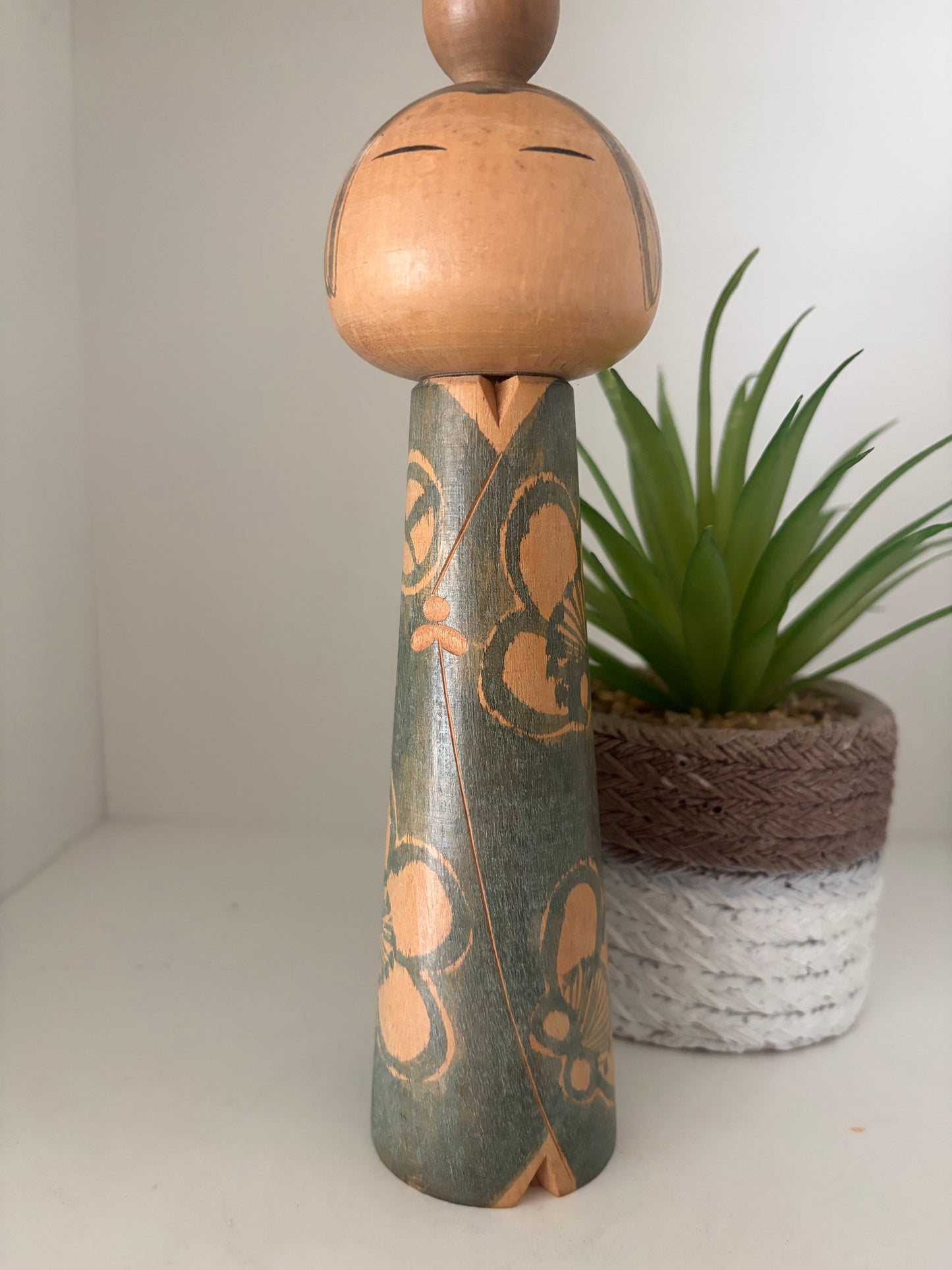 Vintage creative kokeshi by Issetsu Kuribayashi (1924-2011)