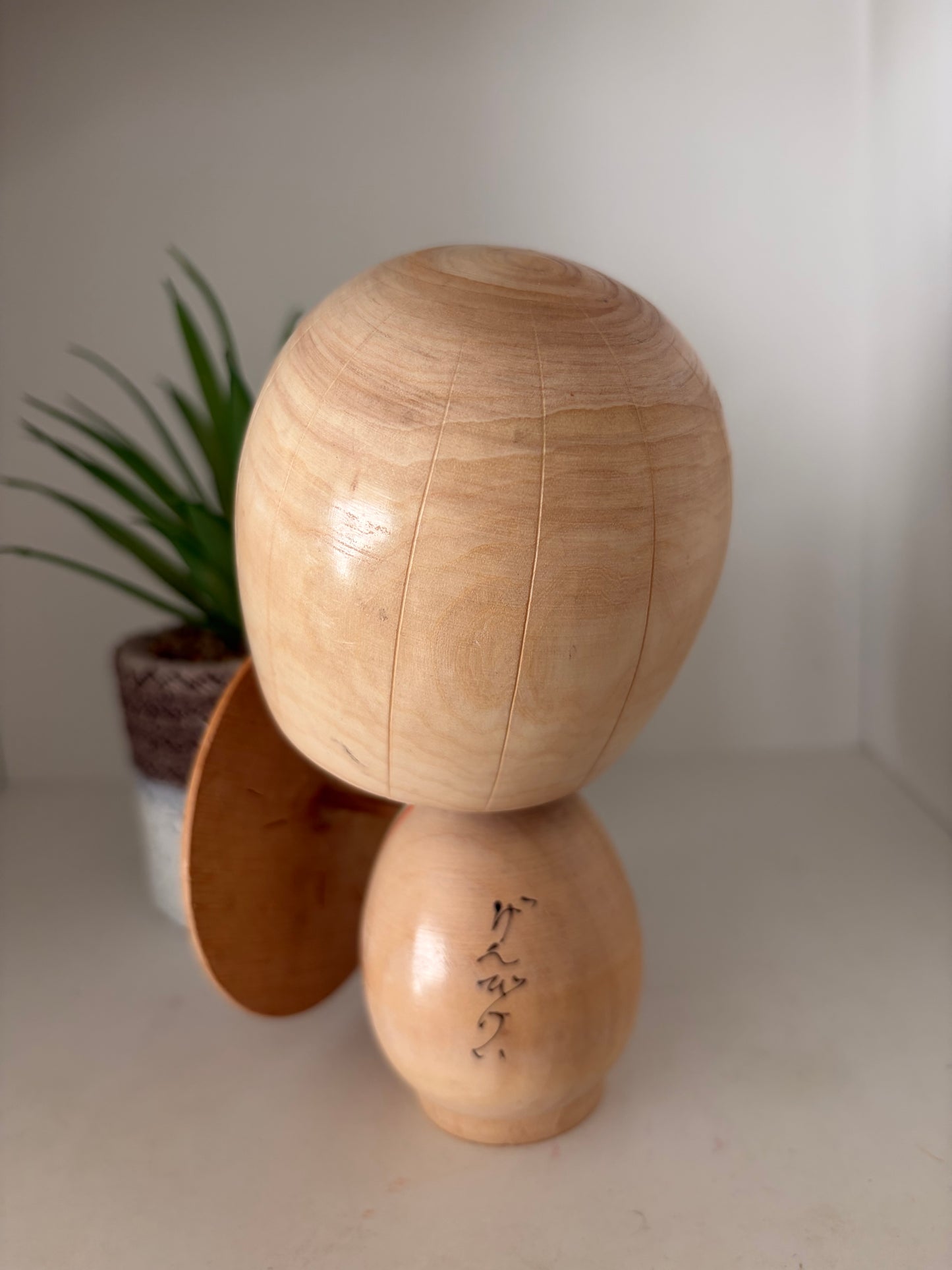 Cute vintage Sosaku kokeshi by Waichi with umbrella