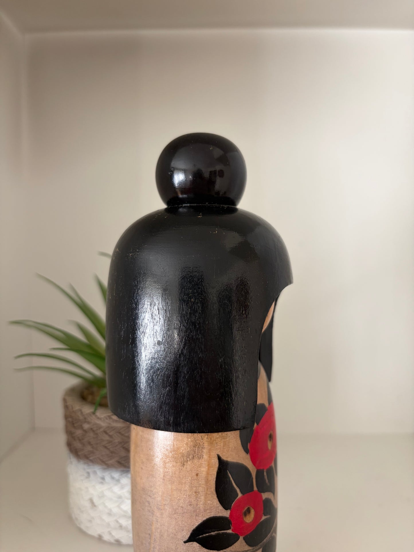 Vintage Gumma kokeshi by Hajime Miyashita (1940-)