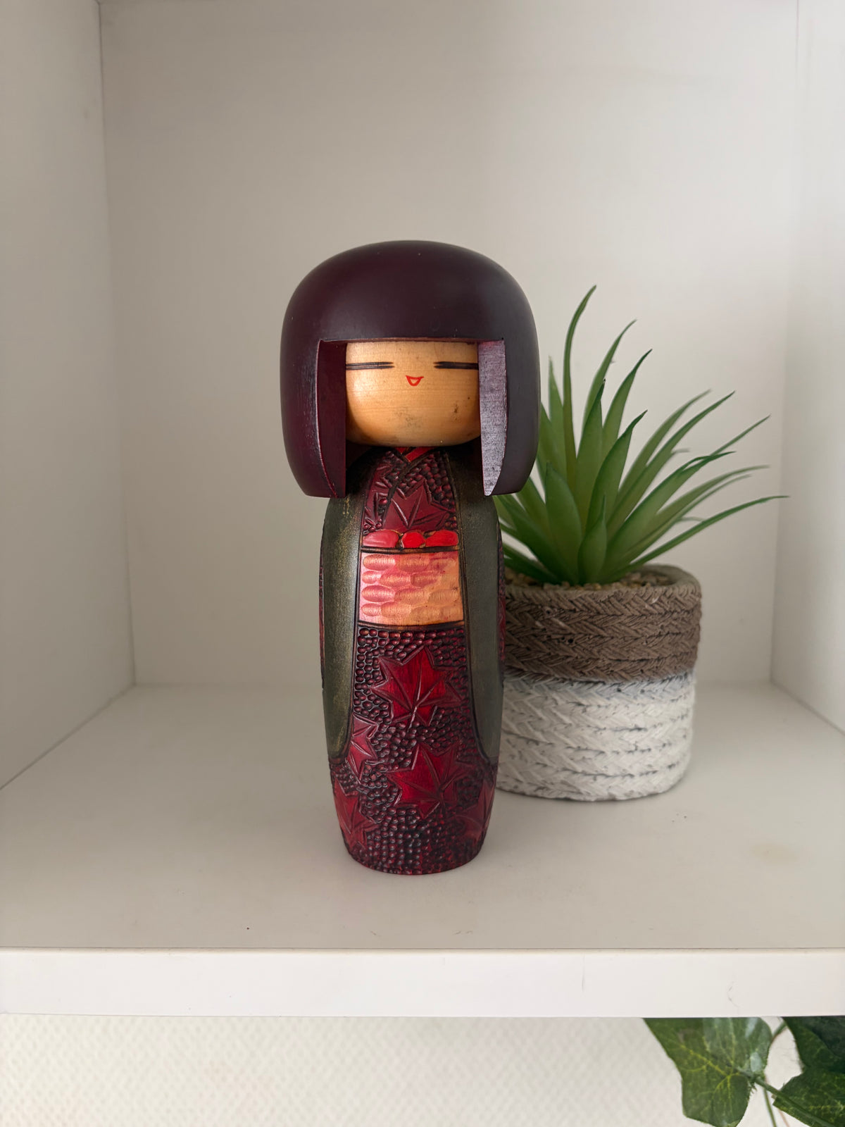 Vintage Gumma kokeshi by Sumitani Kohji