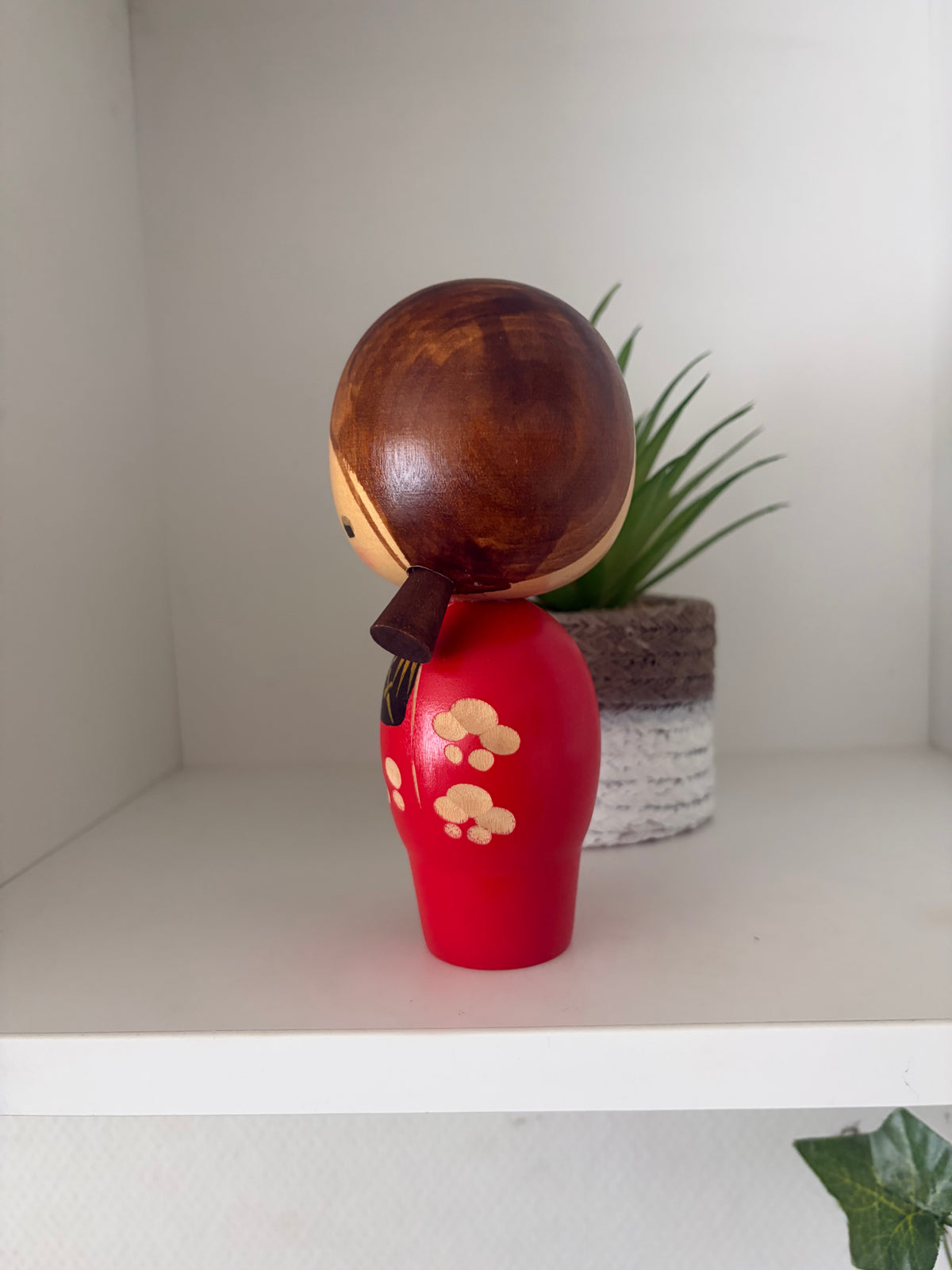 Vintage Sosaku kokeshi by Takahashi Toshiharu