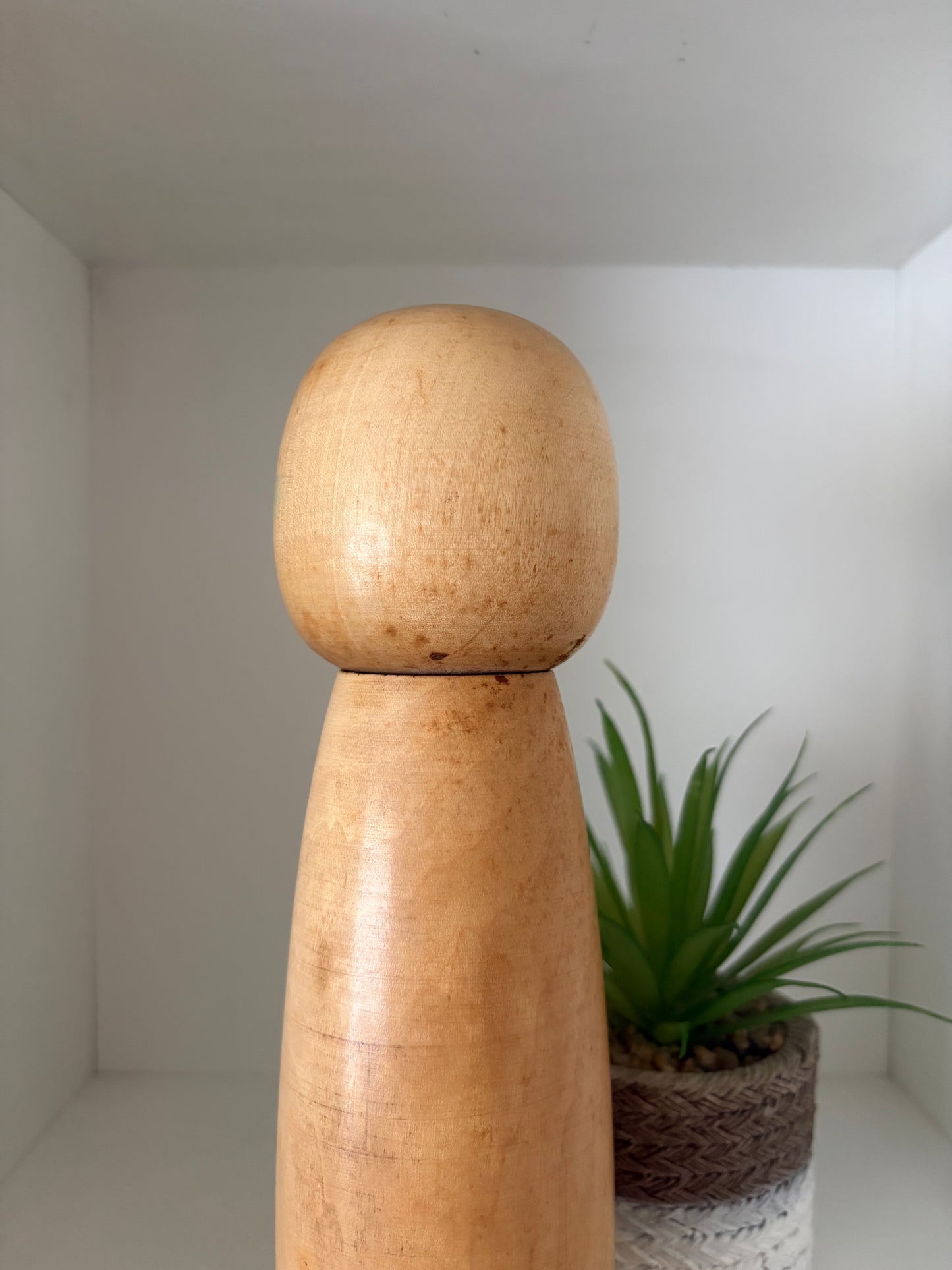 Vintage Sosaku kokeshi possible by Masashi Takeda