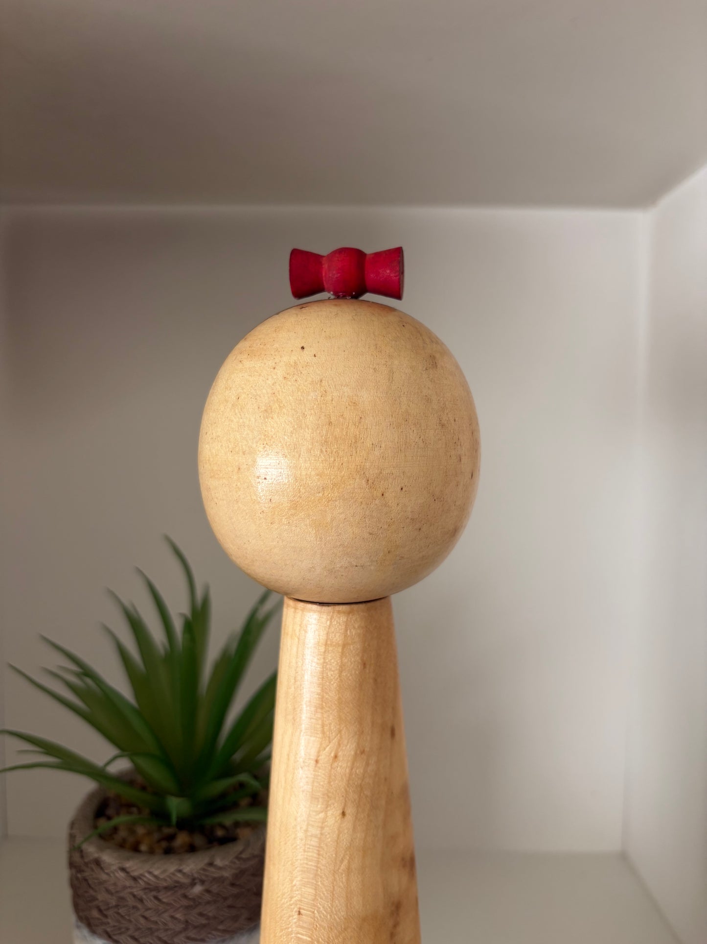 Vintage Sosaku kokeshi by Hogetsu Maruyama