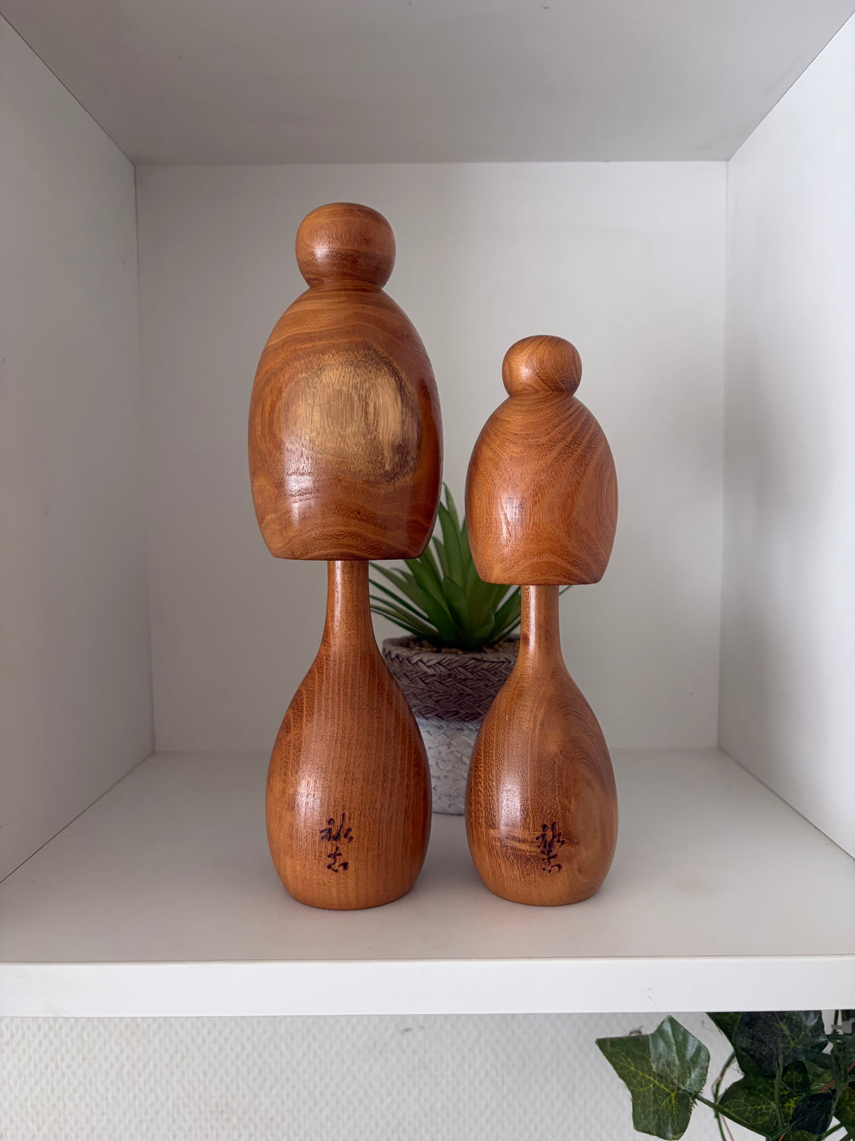 Exclusive set Sosaku kokeshi by Yuji Kawase (1938-)