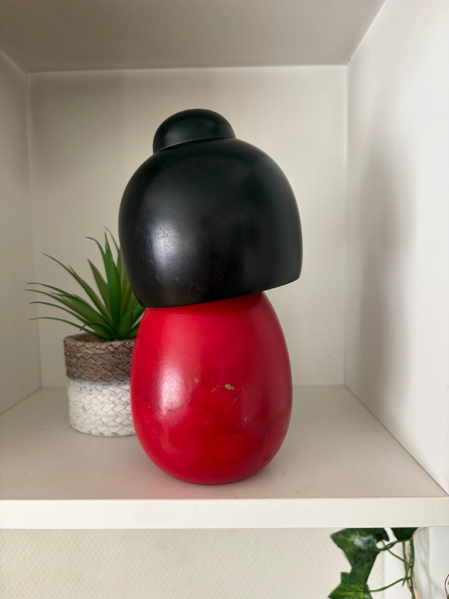 Vintage chunky Gumma kokeshi by Hajime Miyashita (1940-)