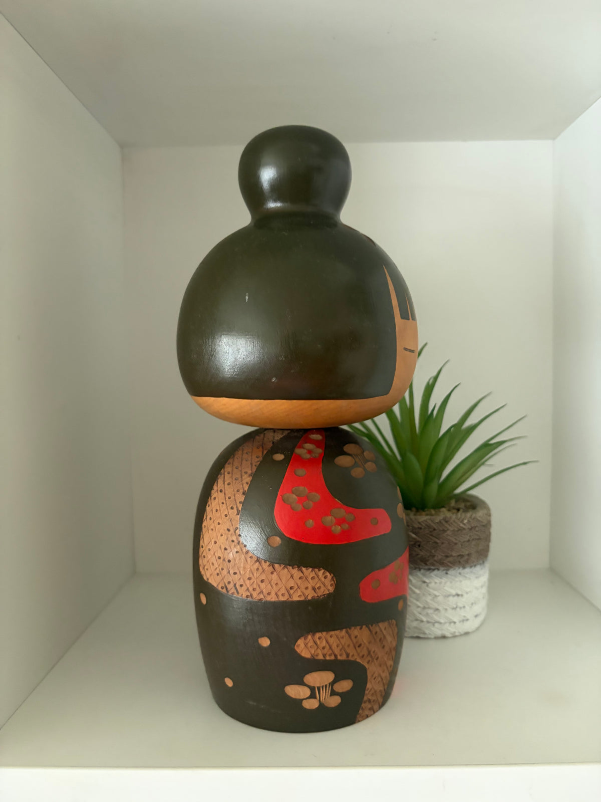 Vintage Sosaku kokeshi by Yuji Kawase (1938-) Big version